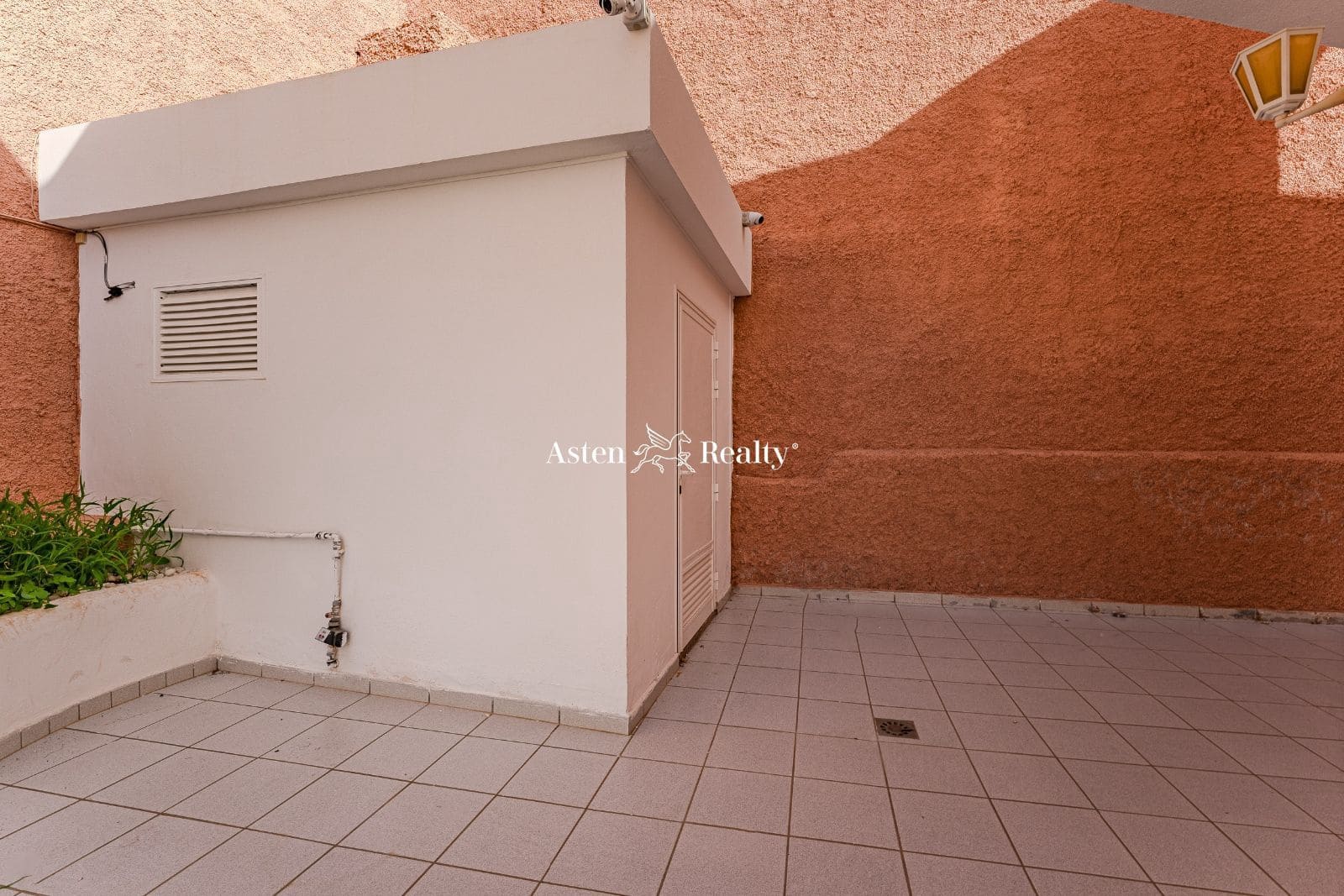 2 camera da letto Bungalow in vendita in Torviscas con piscina garage - 490.000 € (Rif: 8048188)