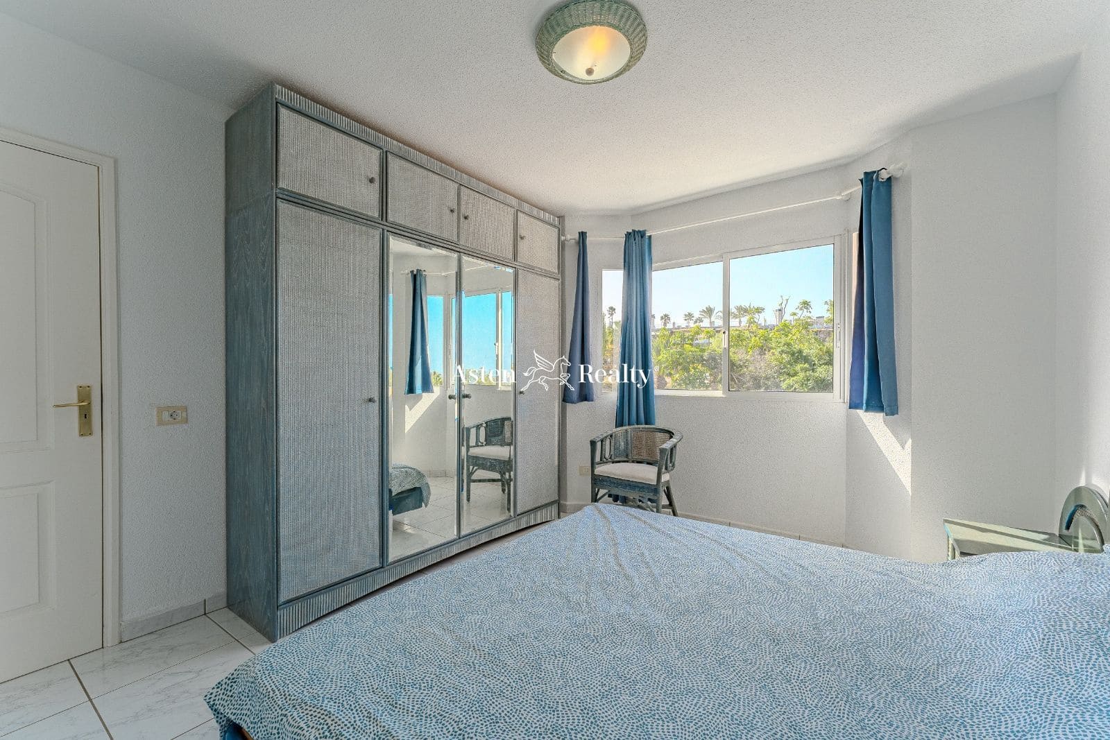 2 camera da letto Bungalow in vendita in Torviscas con piscina garage - 490.000 € (Rif: 8048188)