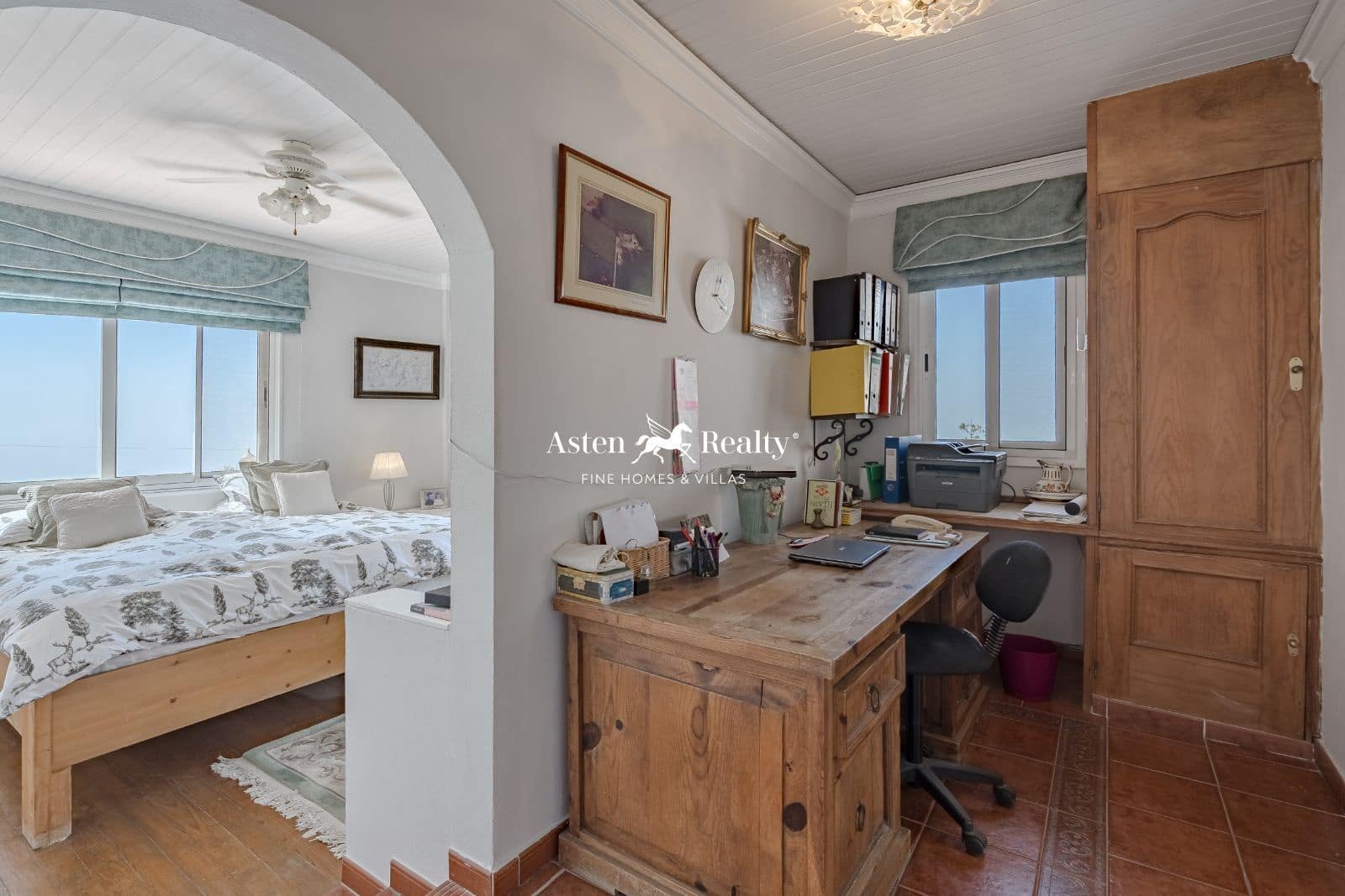 6 soveværelse Villa til salg i Las Moraditas med swimmingpool garage - € 1.595.000 (Ref: 8110467)