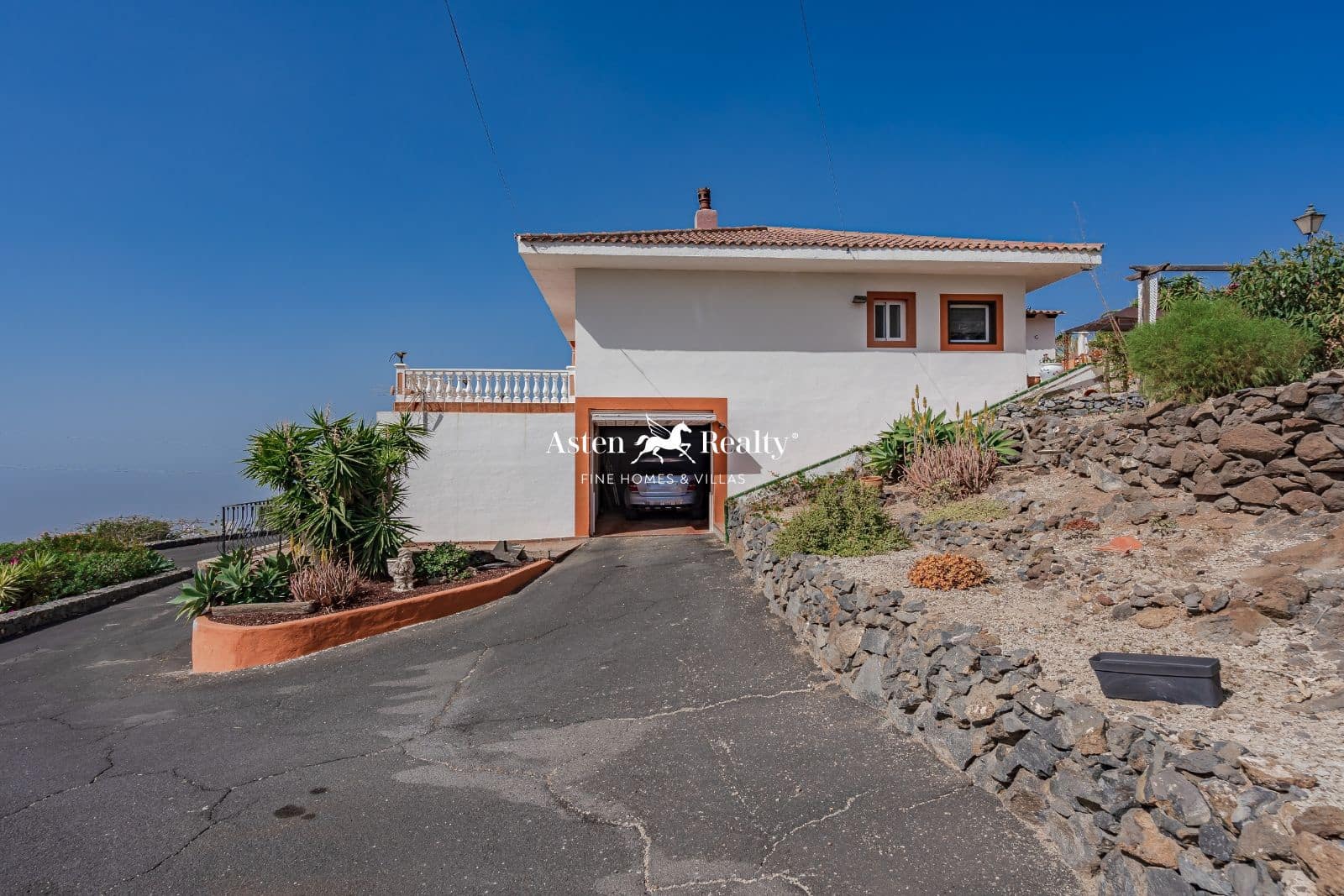 6 soveværelse Villa til salg i Las Moraditas med swimmingpool garage - € 1.595.000 (Ref: 8110467)