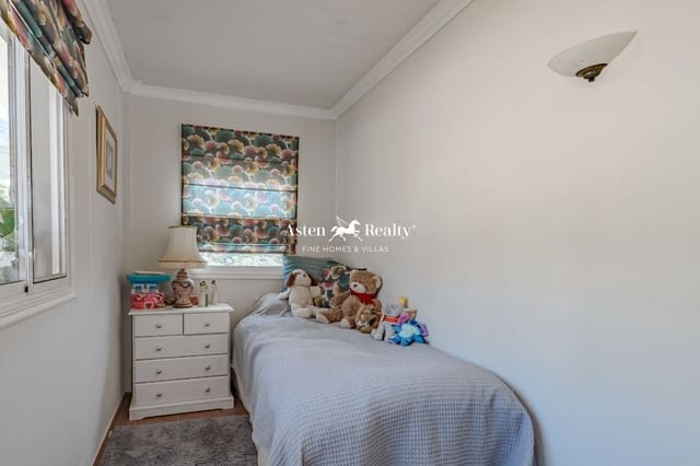 6 soverom Villa til salgs i Las Moraditas, Adeje med svømmebasseng garasje - € 1 595 000 (Ref: 8110467)