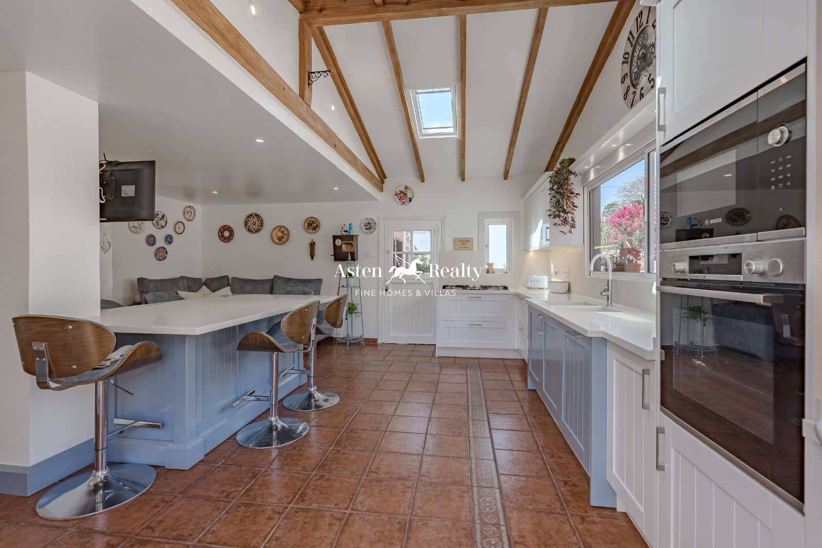 6 soveværelse Villa til salg i Las Moraditas med swimmingpool garage - € 1.595.000 (Ref: 8110467)