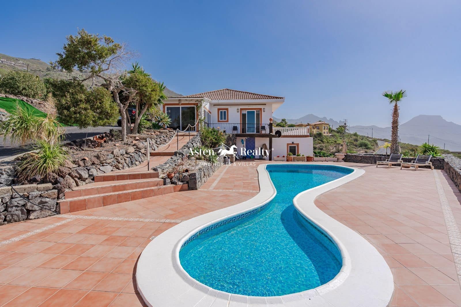 6 soveværelse Villa til salg i Las Moraditas med swimmingpool garage - € 1.595.000 (Ref: 8110467)