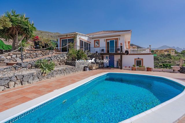 6 soverom Villa til salgs i Las Moraditas, Adeje med svømmebasseng garasje - € 1 595 000 (Ref: 8110467)
