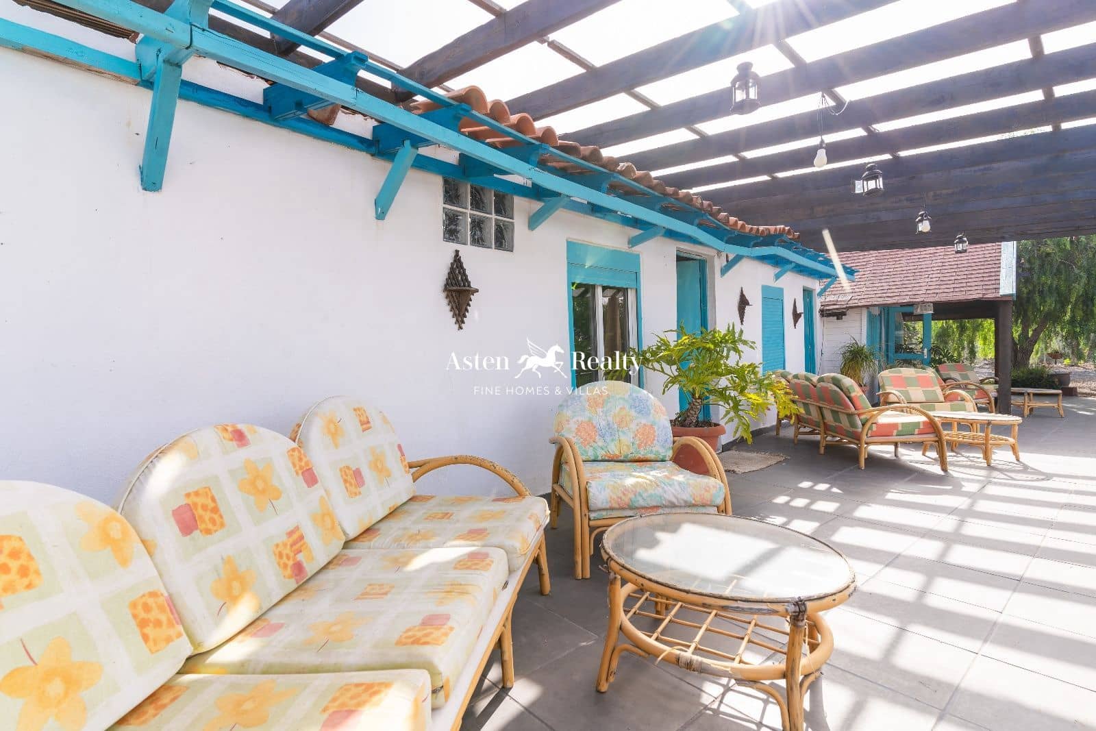 8 soveværelse Byhus til salg i Chio med garage - € 750.000 (Ref: 8116756)