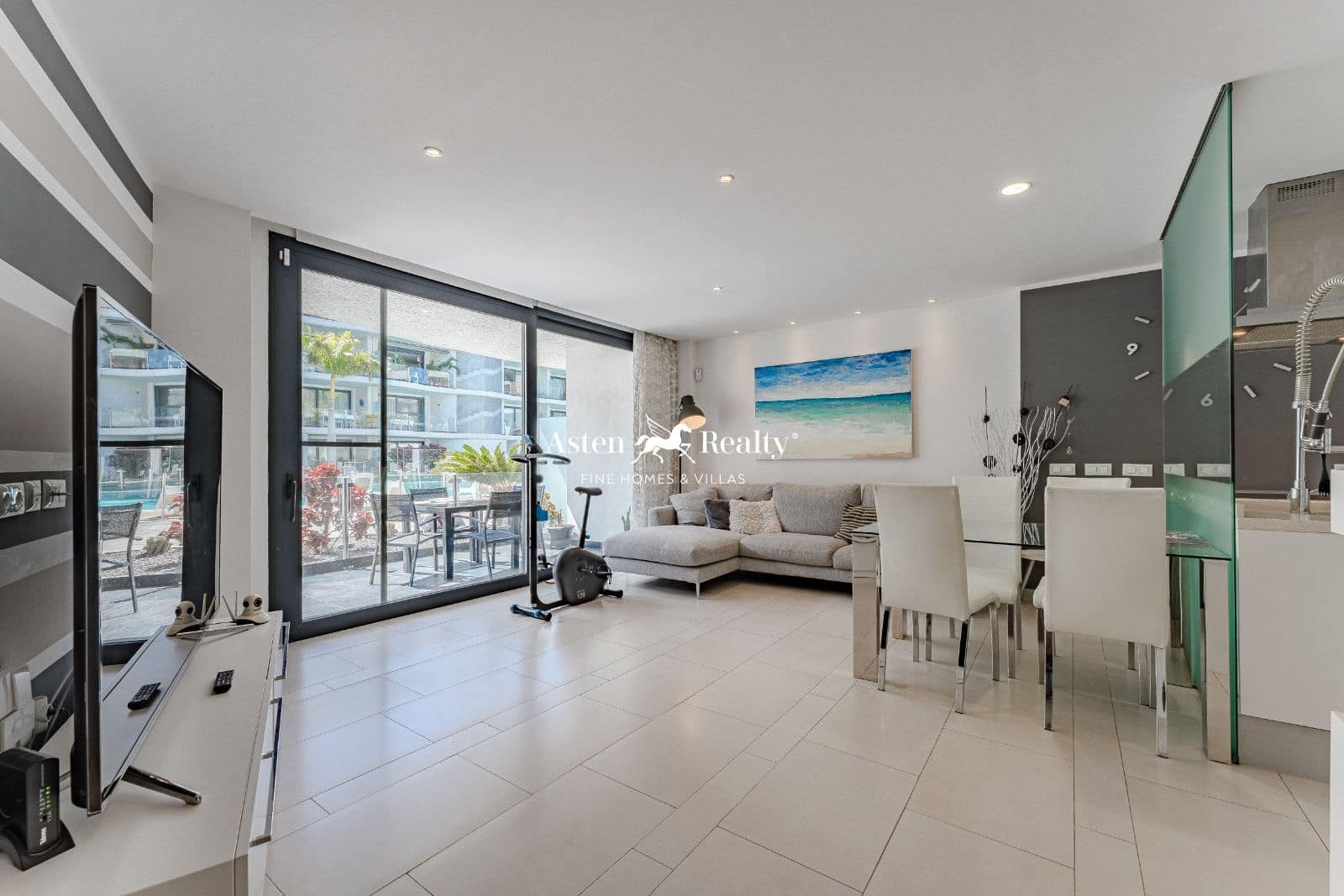 2 soveværelse Lejlighed til salg i Palm-Mar med swimmingpool garage - € 459.000 (Ref: 8140151)