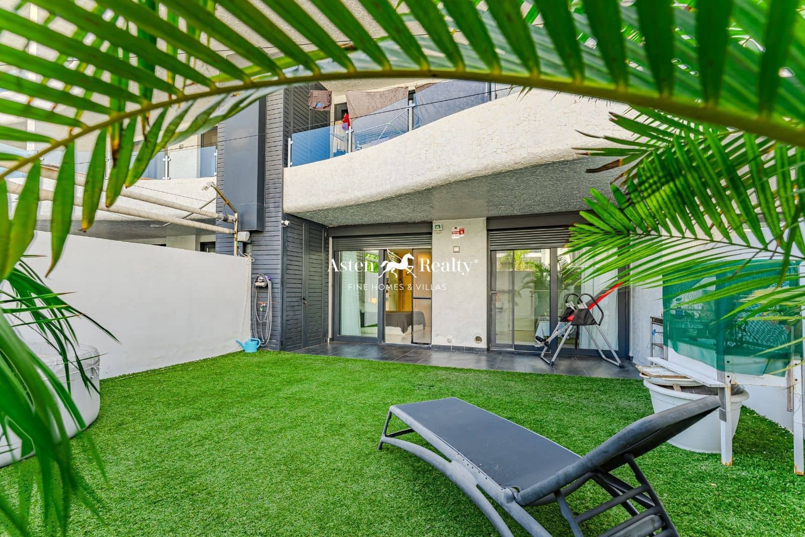 2 soveværelse Lejlighed til salg i Palm-Mar med swimmingpool garage - € 459.000 (Ref: 8140151)