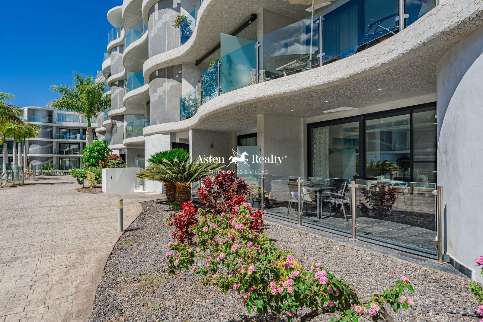 2 soveværelse Lejlighed til salg i Palm-Mar med swimmingpool garage - € 459.000 (Ref: 8140151)