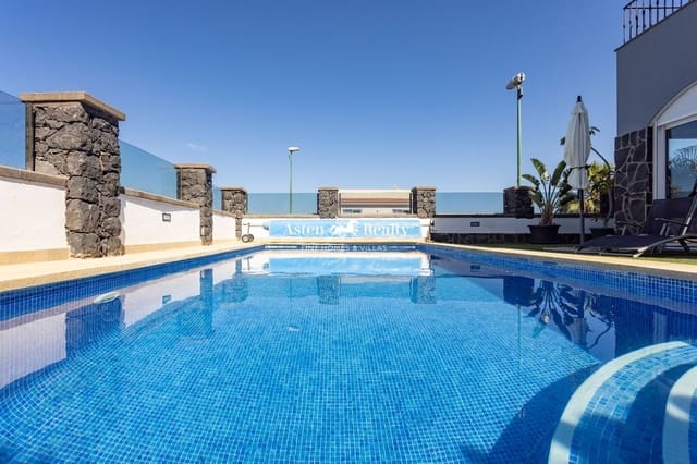 7 soveværelse Byhus til salg i Puerto de la Cruz med swimmingpool garage - € 1.800.000 (Ref: 8168462)