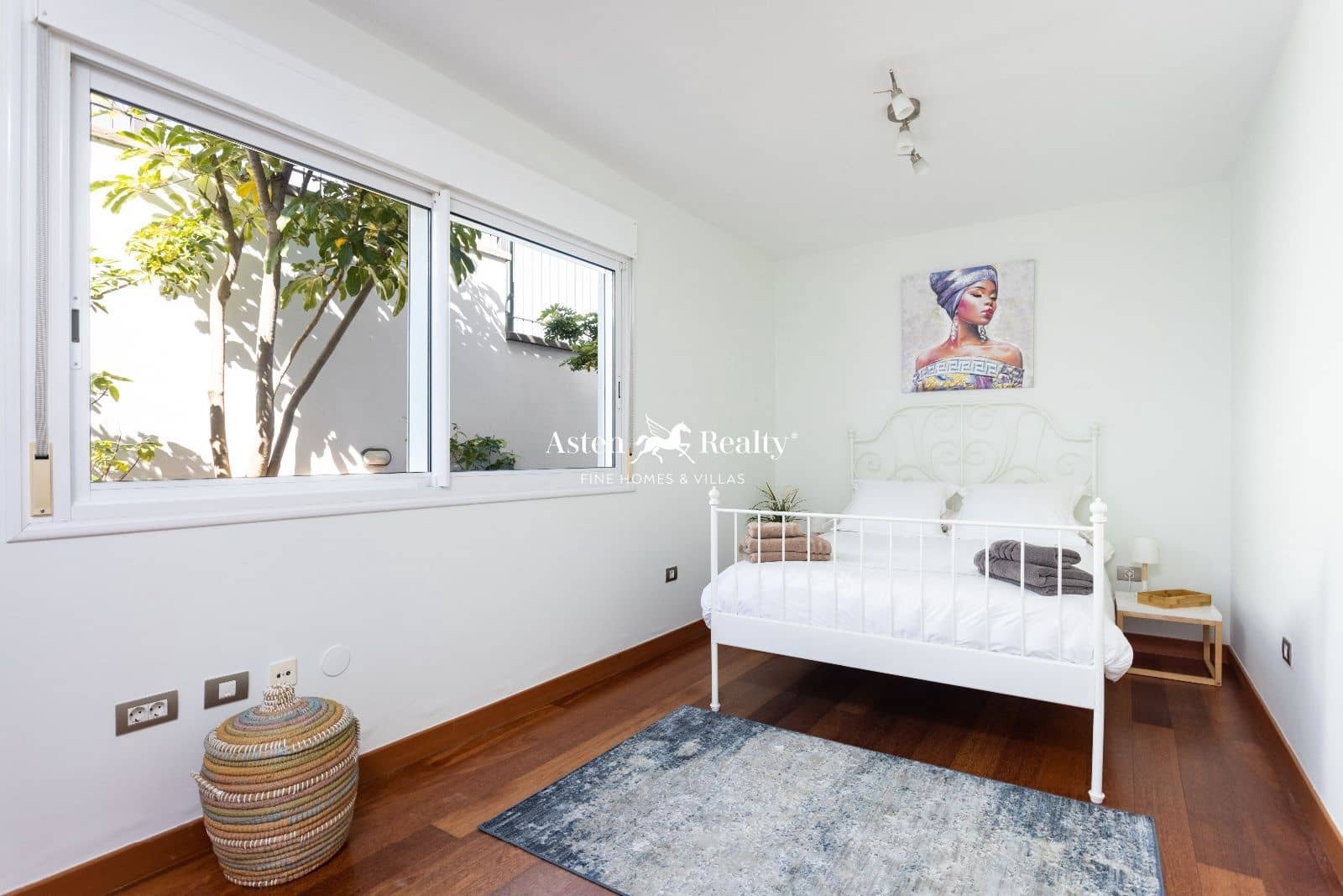 7 soverom Hus til salgs i Puerto de la Cruz med svømmebasseng garasje - € 1 800 000 (Ref: 8168462)