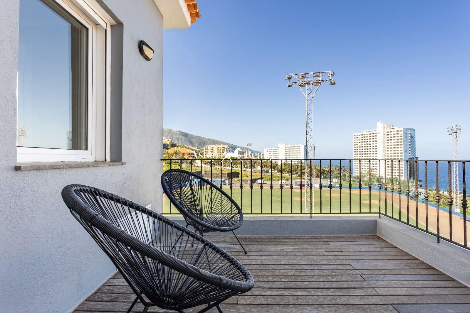 7 soverom Hus til salgs i Puerto de la Cruz med svømmebasseng garasje - € 1 800 000 (Ref: 8168462)