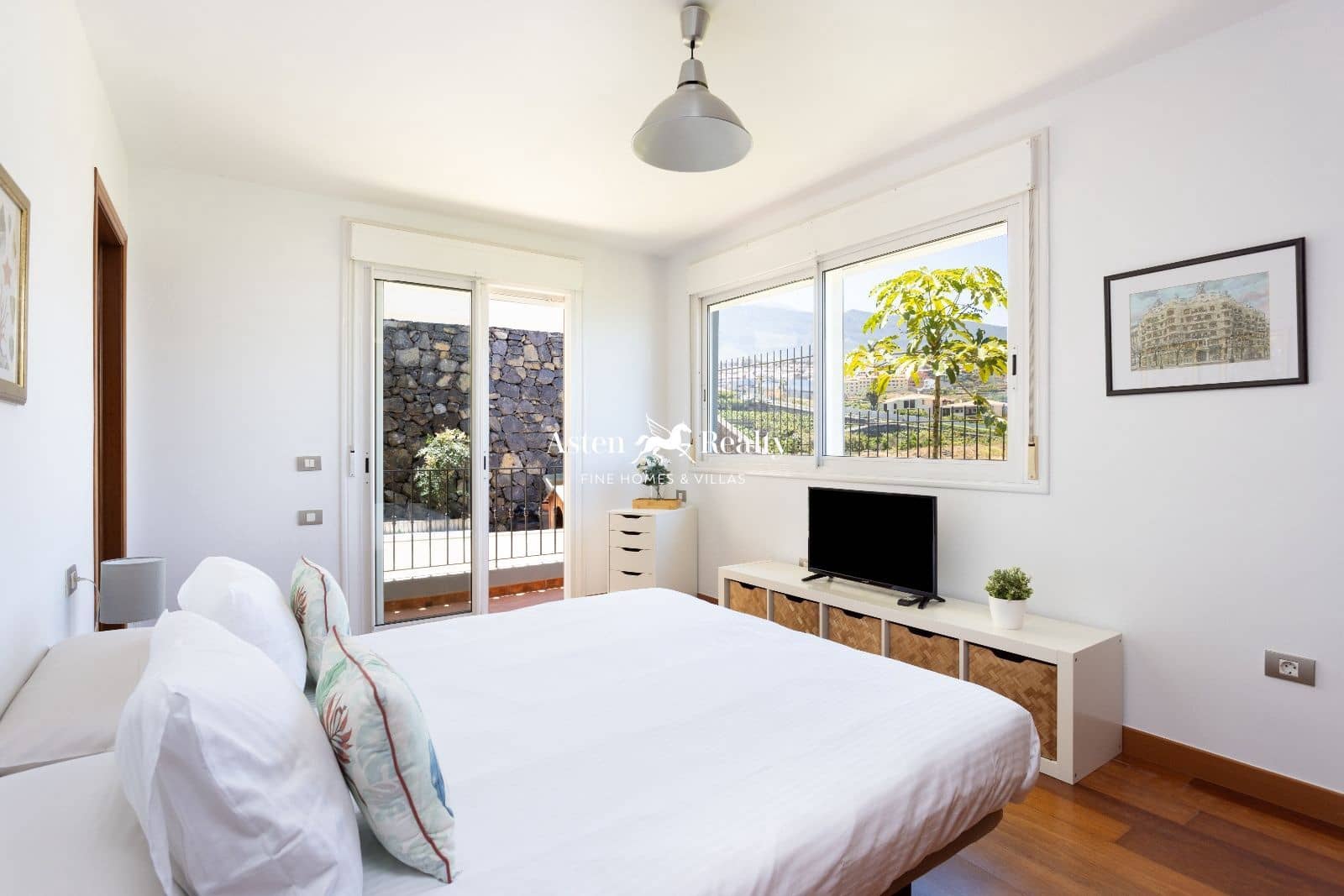7 soverom Hus til salgs i Puerto de la Cruz med svømmebasseng garasje - € 1 800 000 (Ref: 8168462)
