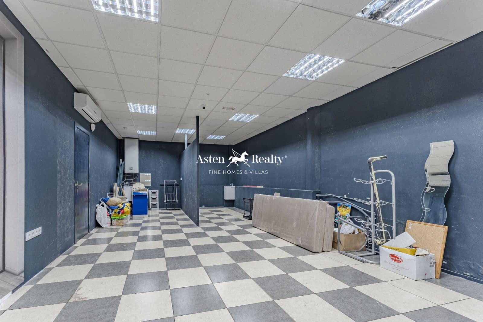 Virksomhed til salg i Playa de las Americas - € 439.000 (Ref: 8176850)