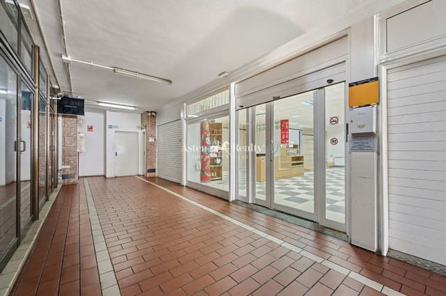 Virksomhed til salg i Playa de las Américas, Adeje - € 439.000 (Ref: 8176850)