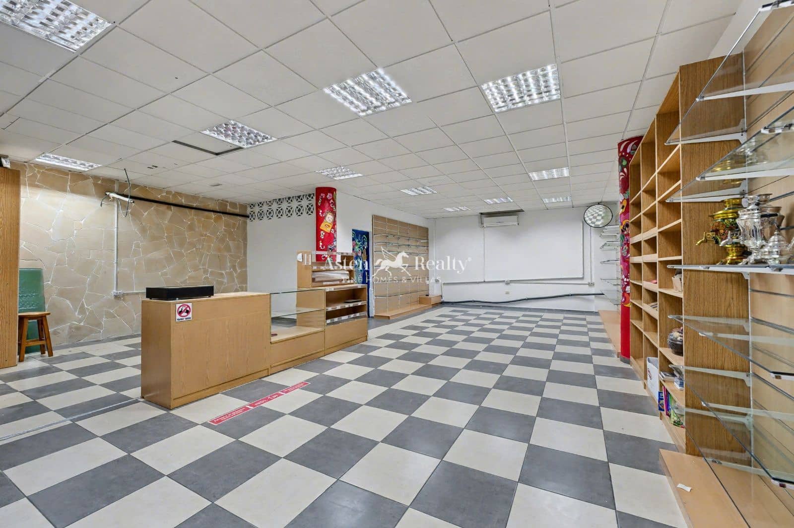 Virksomhed til salg i Playa de las Americas - € 439.000 (Ref: 8176850)