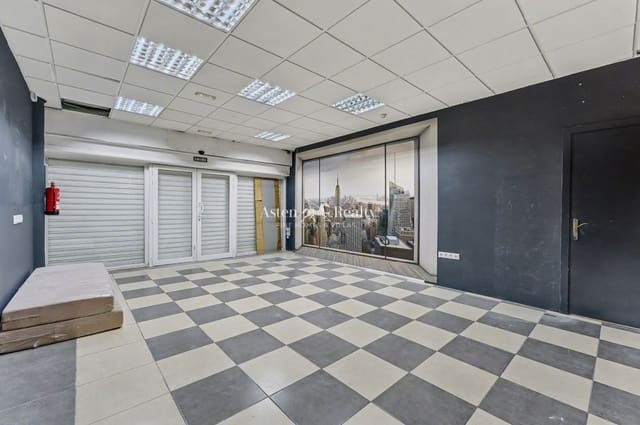 Virksomhed til salg i Playa de las Américas, Adeje - € 439.000 (Ref: 8176850)