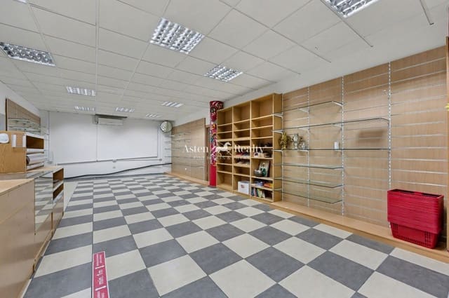 Virksomhed til salg i Playa de las Américas, Adeje - € 439.000 (Ref: 8176850)