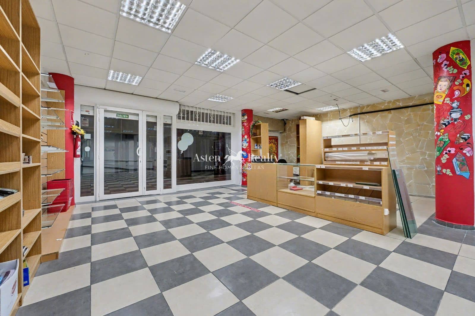 Virksomhed til salg i Playa de las Americas - € 439.000 (Ref: 8176850)