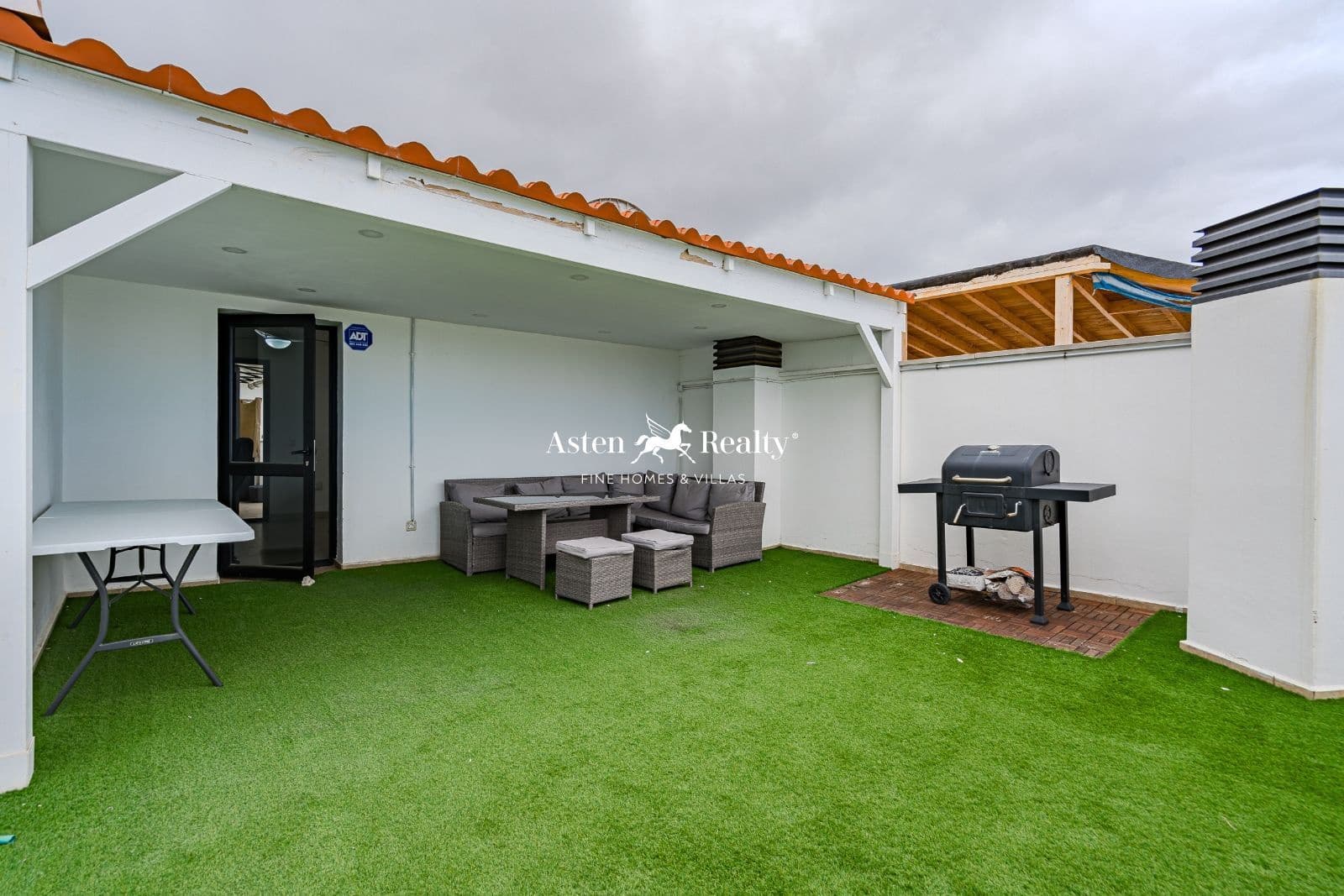 Ático de 3 habitaciones en Adeje en venta con piscina garaje - 419.000 € (Ref: 8183344)