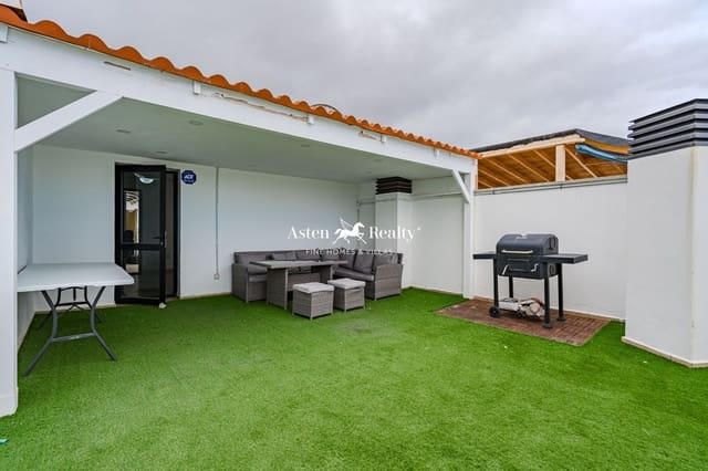 Ático de 3 habitaciones en Adeje en venta con piscina garaje - 419.000 € (Ref: 8183344)