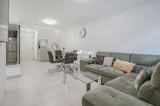 Ático de 3 habitaciones en Adeje en venta con piscina garaje - 419.000 € (Ref: 8183344)