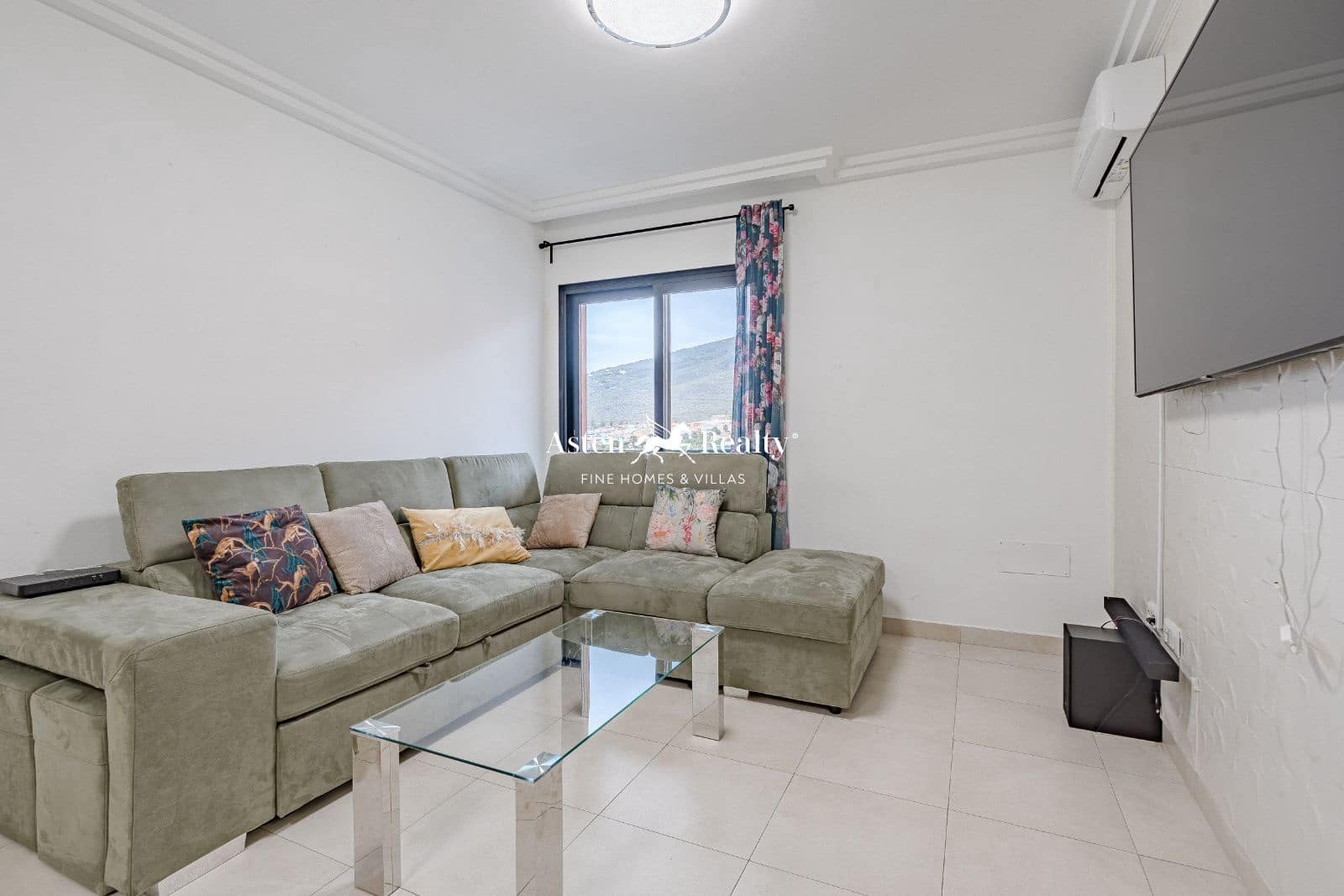 Ático de 3 habitaciones en Adeje en venta con piscina garaje - 419.000 € (Ref: 8183344)