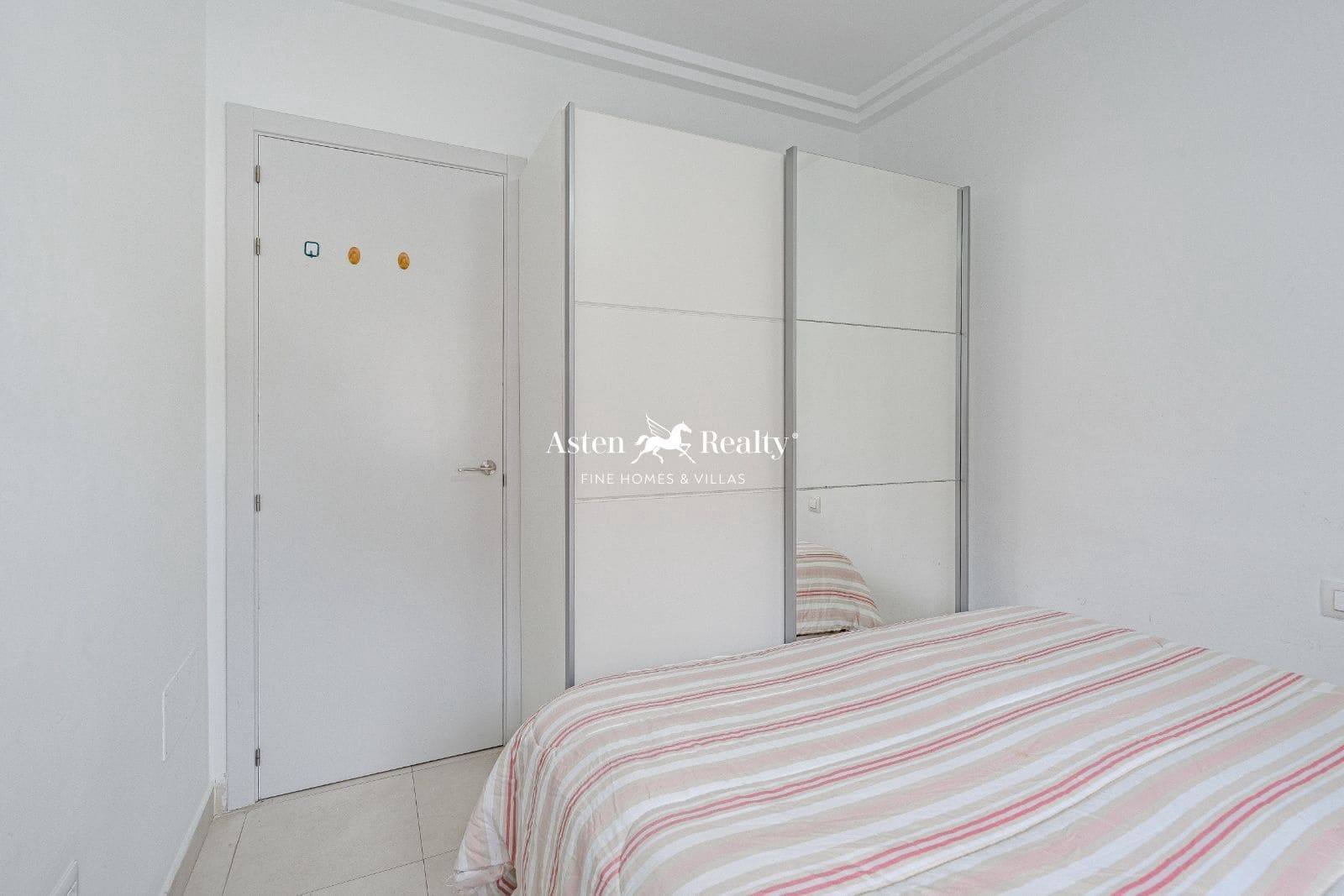 Ático de 3 habitaciones en Adeje en venta con piscina garaje - 419.000 € (Ref: 8183344)