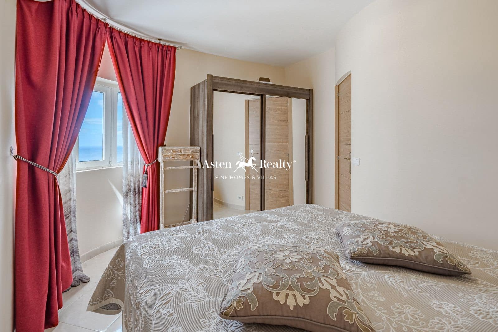 3 soveværelse Bungalow til salg i Torviscas med swimmingpool garage - € 630.000 (Ref: 8196952)