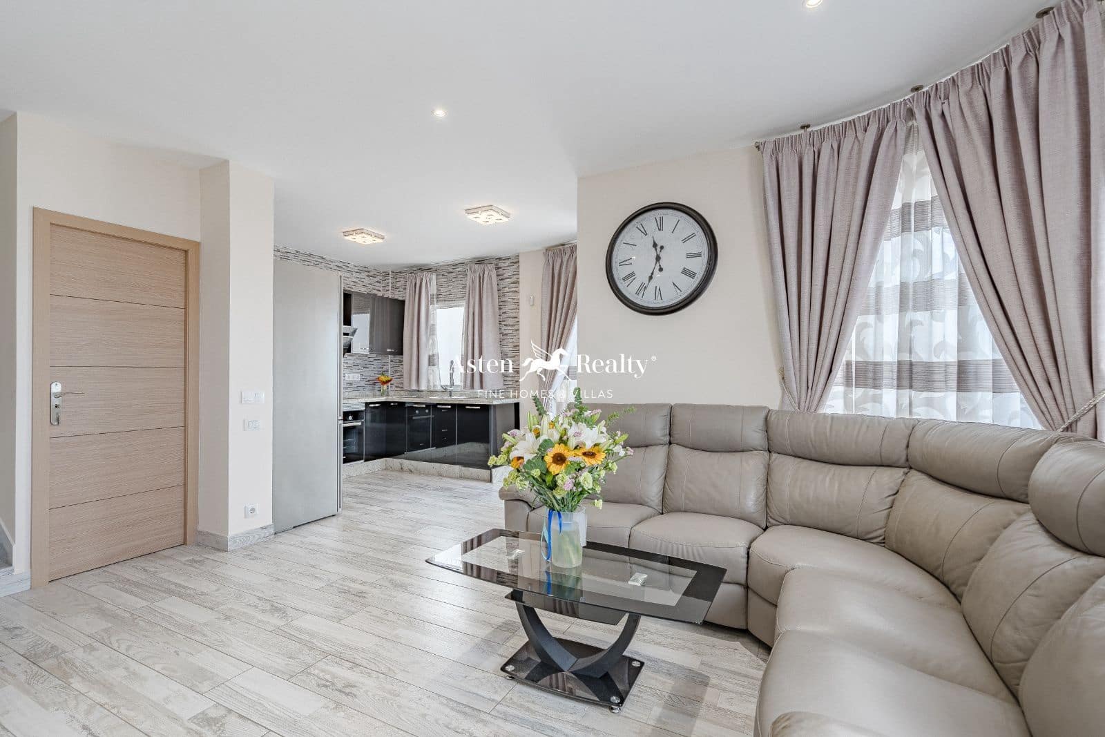 3 soveværelse Bungalow til salg i Torviscas med swimmingpool garage - € 630.000 (Ref: 8196952)