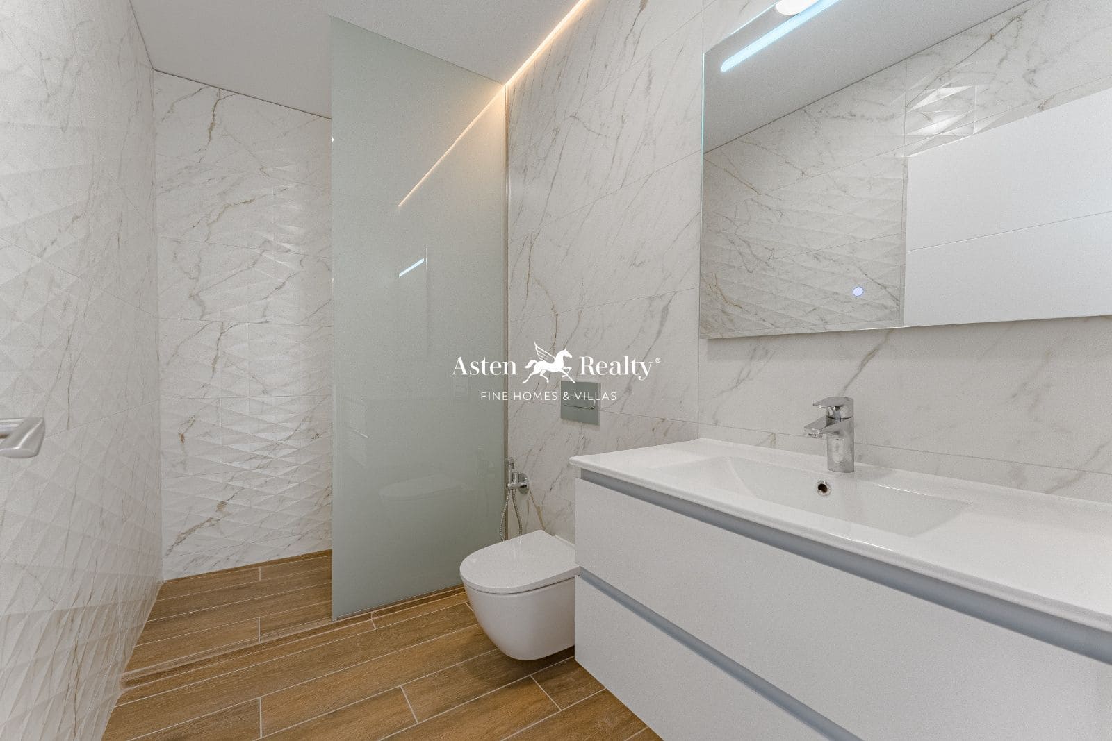 4 soveværelse Byhus til salg i Torviscas med swimmingpool garage - € 1.850.000 (Ref: 8198952)