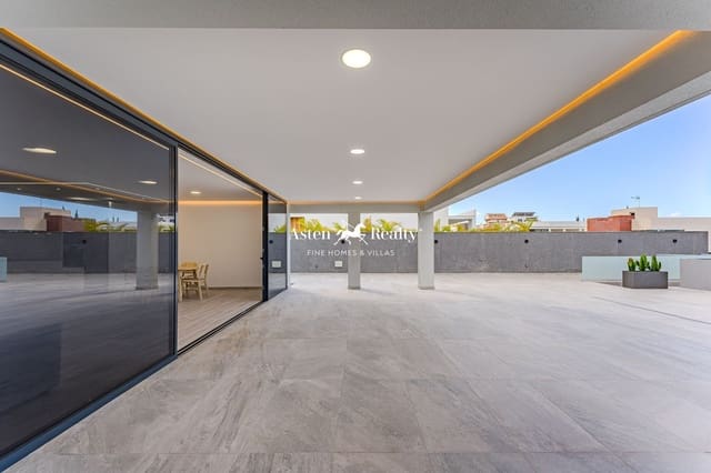 4 soveværelse Byhus til salg i Torviscas, Adeje med swimmingpool garage - € 1.850.000 (Ref: 8198952)