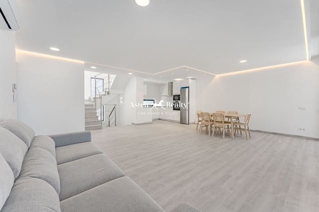 4 soveværelse Byhus til salg i Torviscas, Adeje med swimmingpool garage - € 1.850.000 (Ref: 8198952)