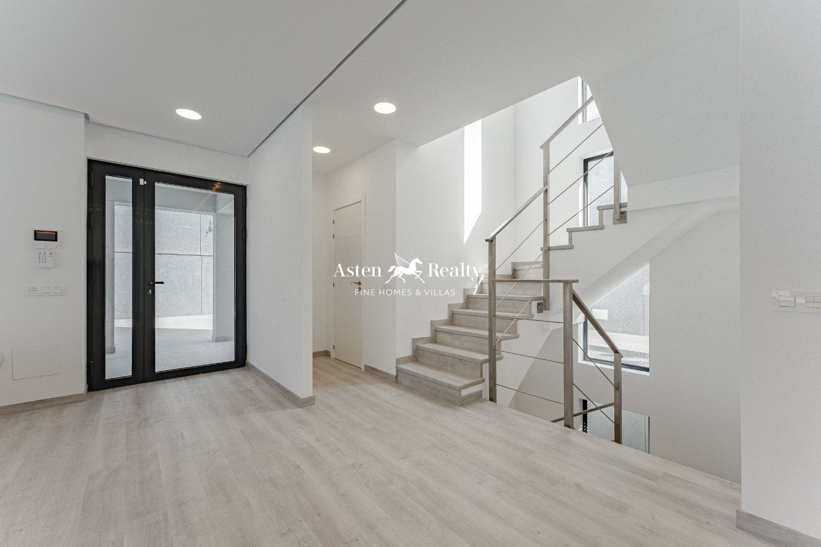 4 soveværelse Byhus til salg i Torviscas med swimmingpool garage - € 1.850.000 (Ref: 8198952)