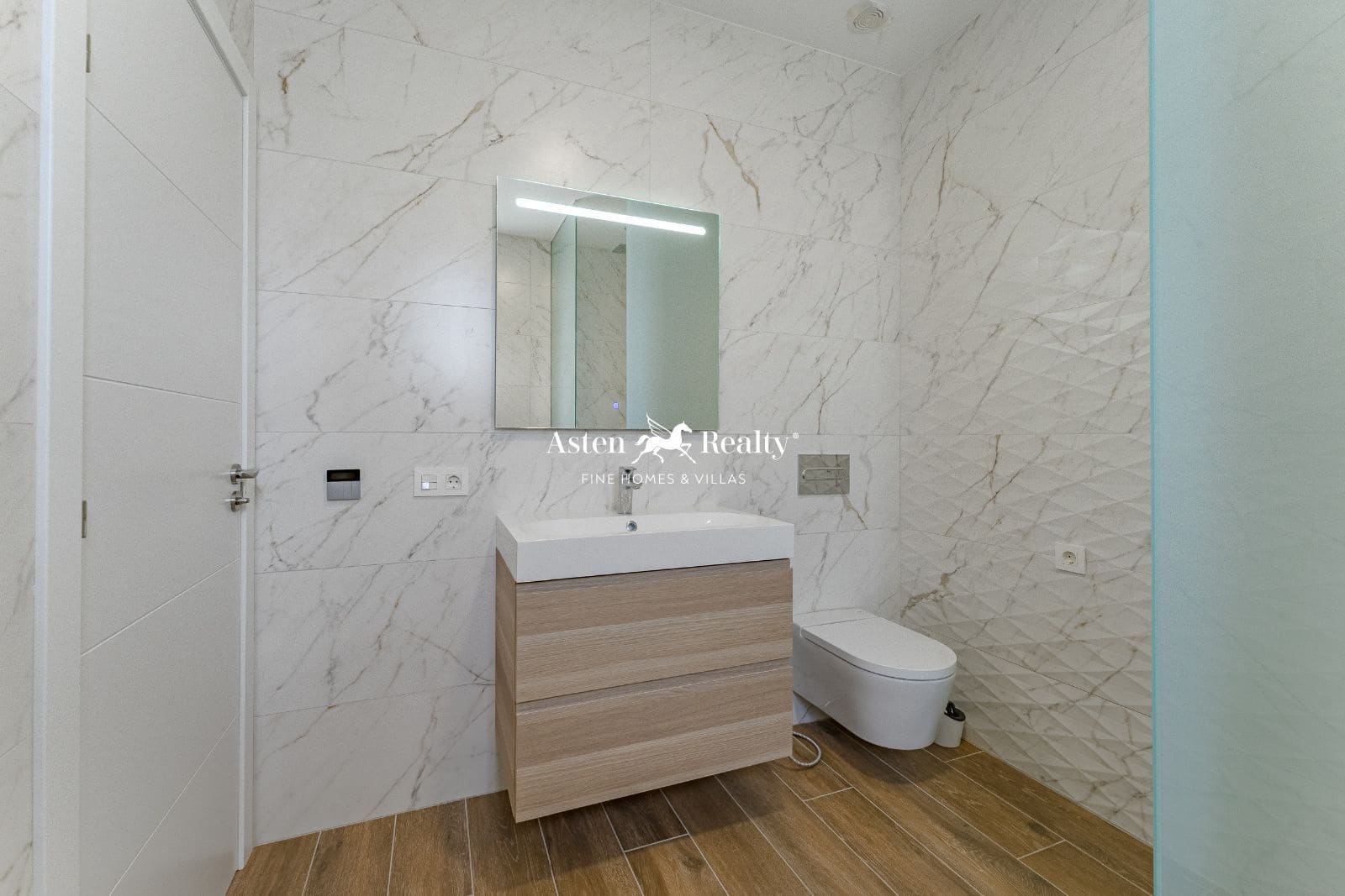 4 soveværelse Byhus til salg i Torviscas med swimmingpool garage - € 1.850.000 (Ref: 8198952)