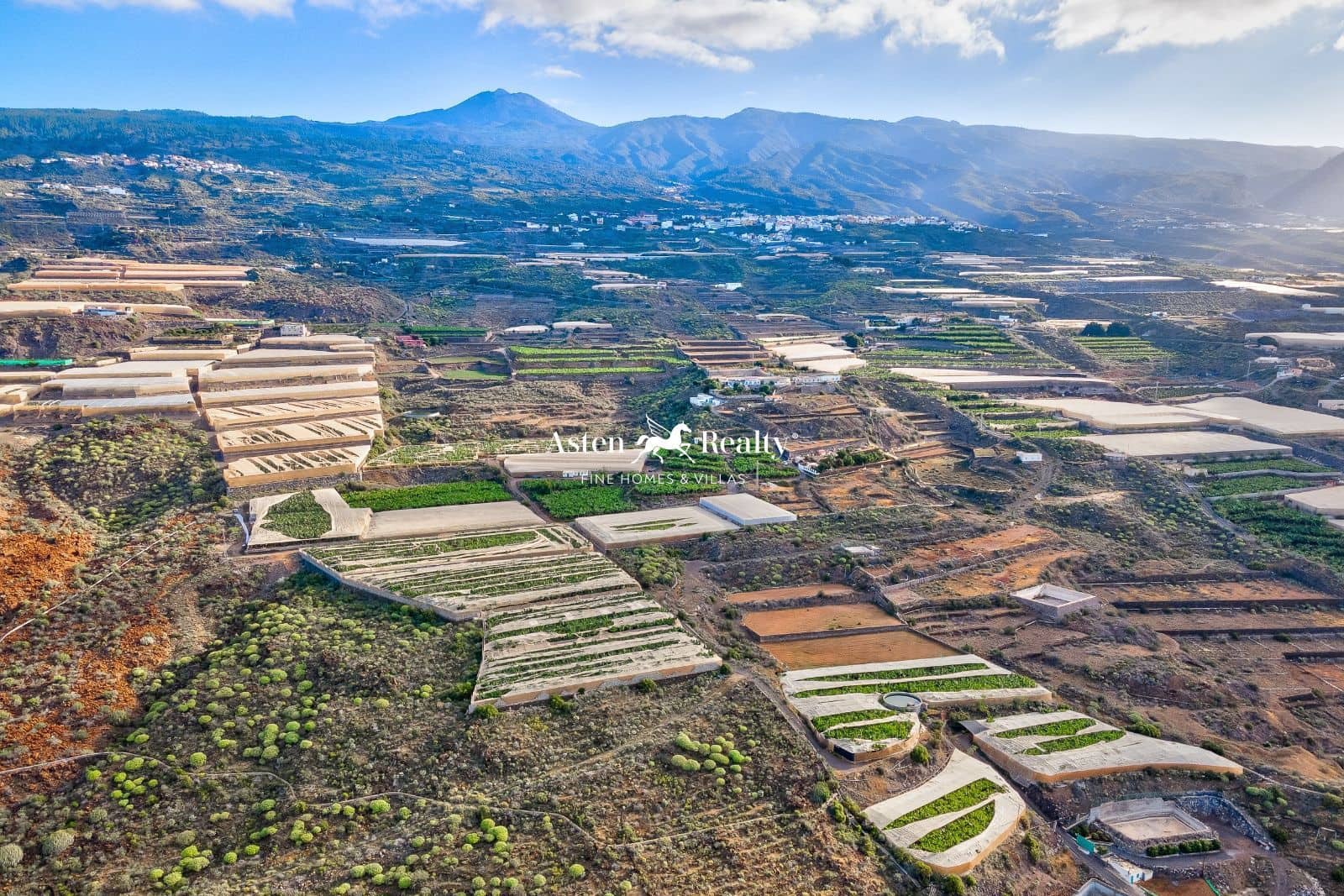 Byggegrund til salg i Guia de Isora - € 1.740.000 (Ref: 8213059)