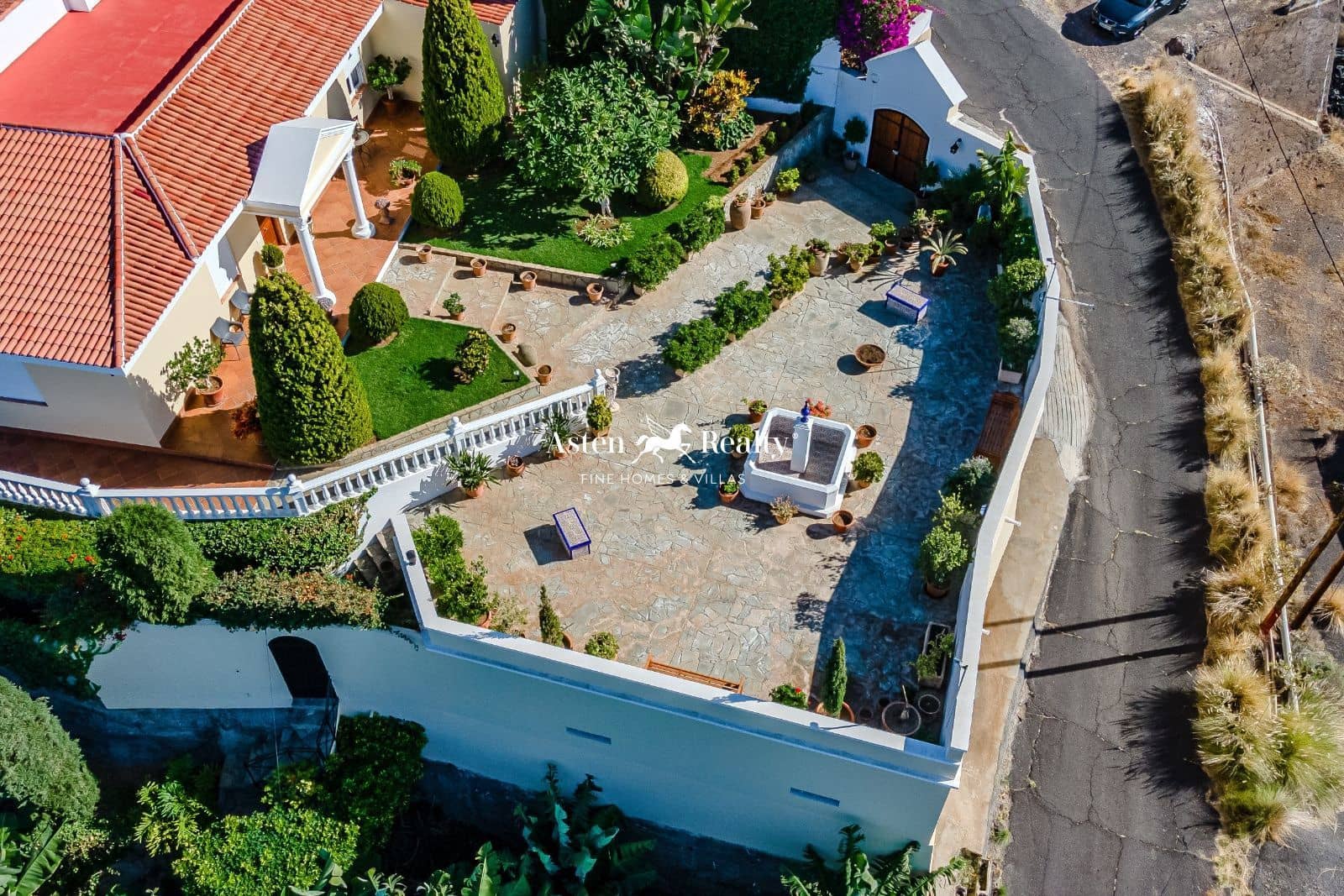 Byggegrund til salg i Guia de Isora - € 3.000.000 (Ref: 8213069)