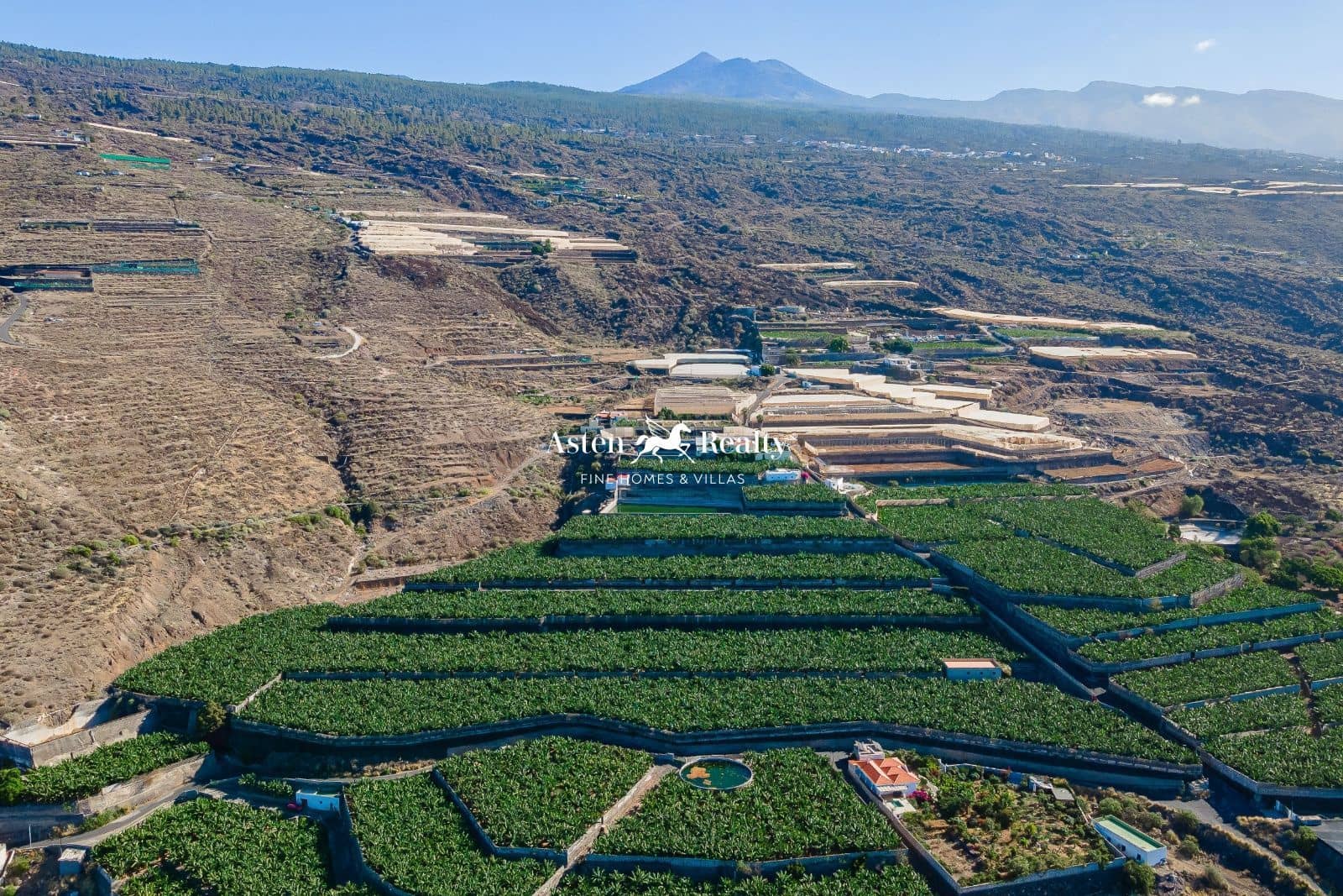 Byggegrund til salg i Guia de Isora - € 3.000.000 (Ref: 8213069)