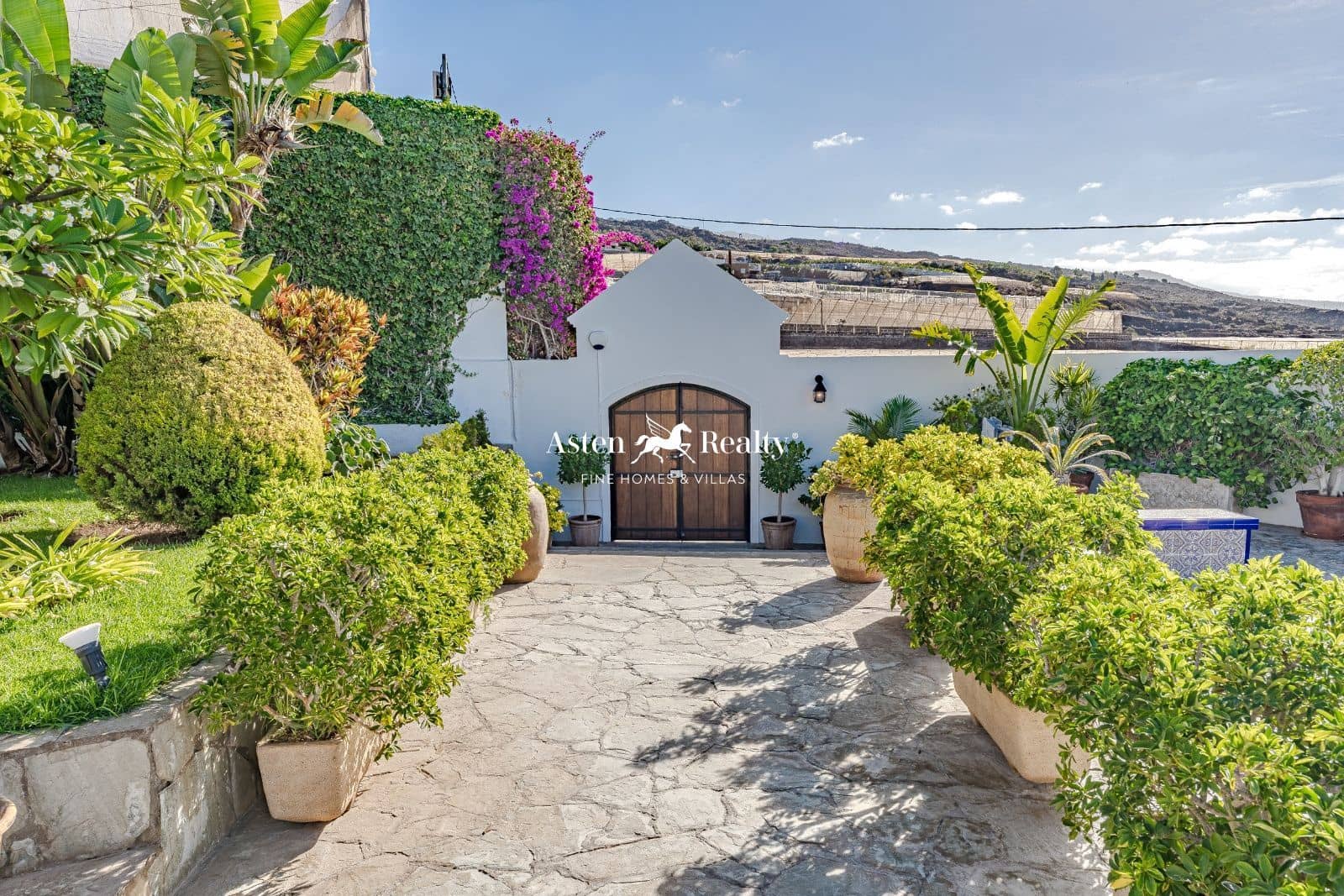 Byggegrund til salg i Guia de Isora - € 3.000.000 (Ref: 8213069)