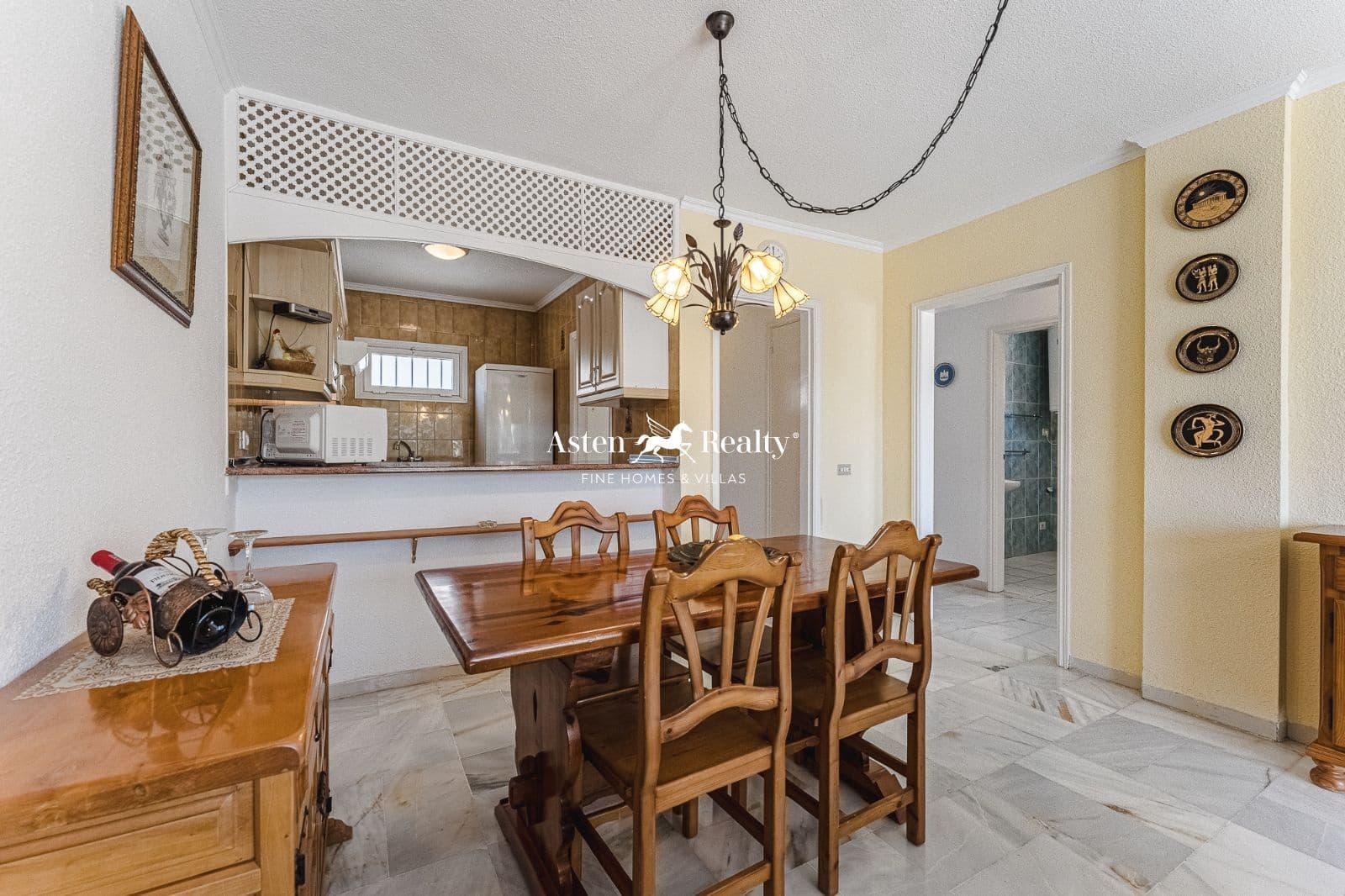 25 soveværelse Hotel til salg i Costa Adeje - € 4.750.000 (Ref: 8223434)