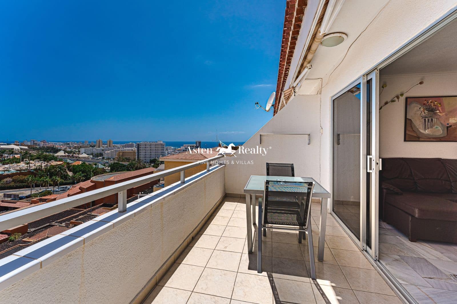 25 soveværelse Hotel til salg i Costa Adeje - € 4.750.000 (Ref: 8223434)