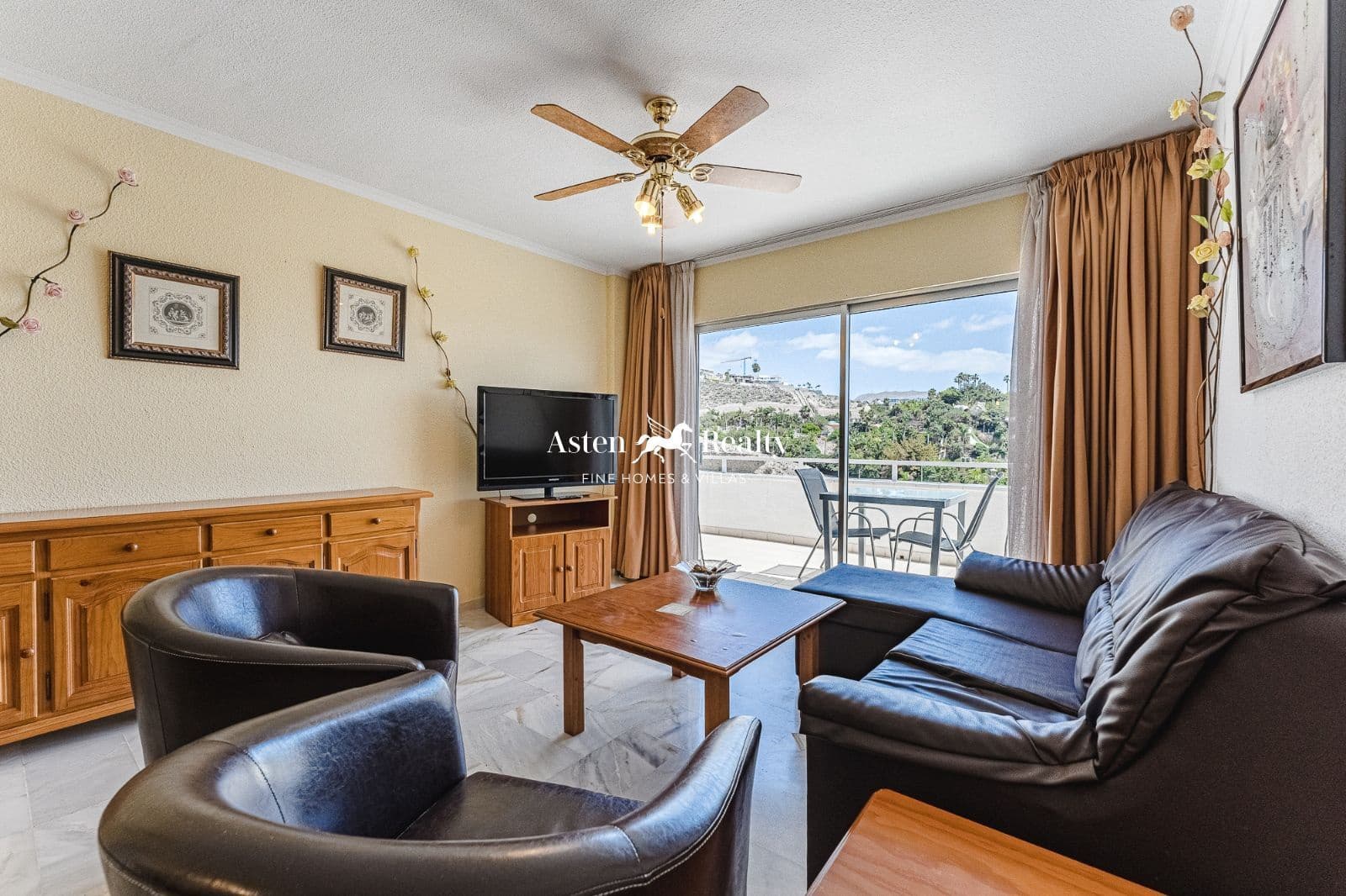 25 soveværelse Hotel til salg i Costa Adeje - € 4.750.000 (Ref: 8223434)