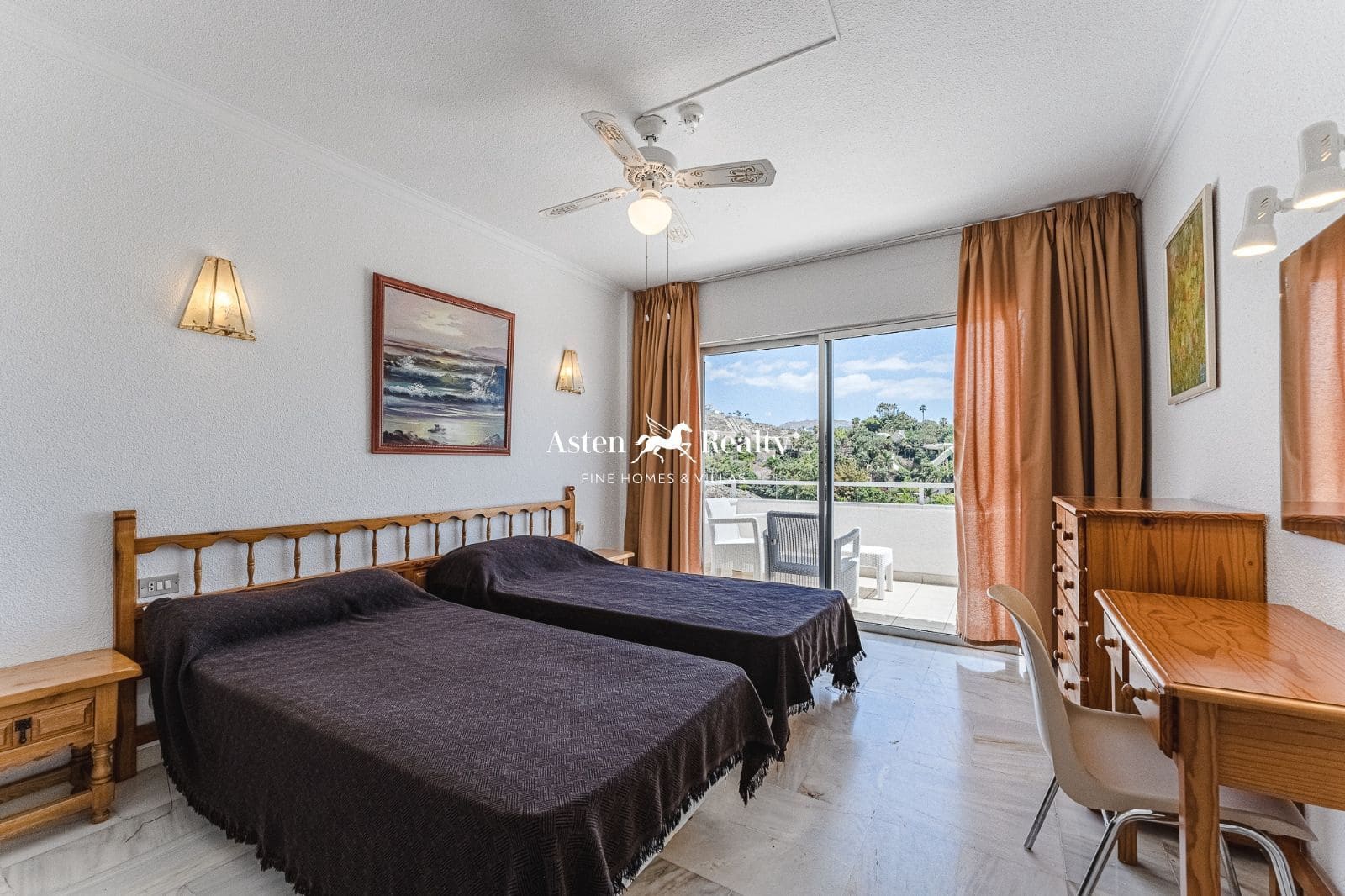 25 soveværelse Hotel til salg i Costa Adeje - € 4.750.000 (Ref: 8223434)