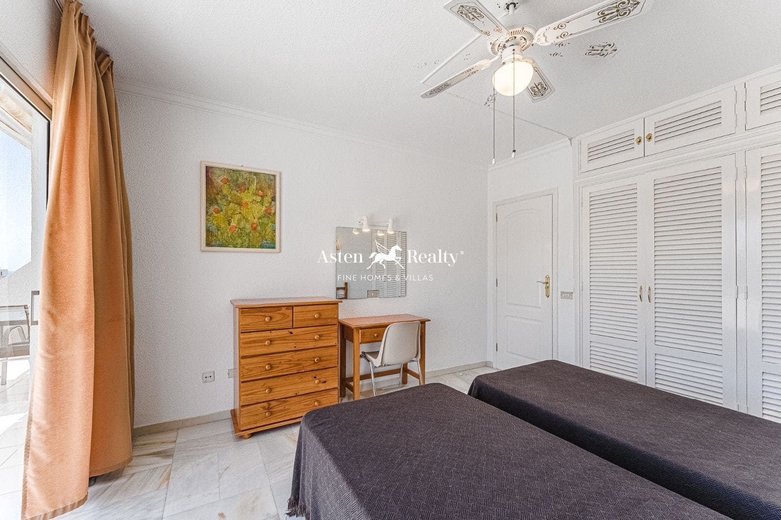 25 soveværelse Hotel til salg i Costa Adeje - € 4.750.000 (Ref: 8223434)