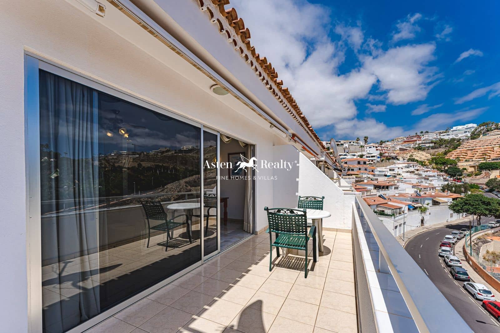 25 soveværelse Hotel til salg i Costa Adeje - € 4.750.000 (Ref: 8223434)