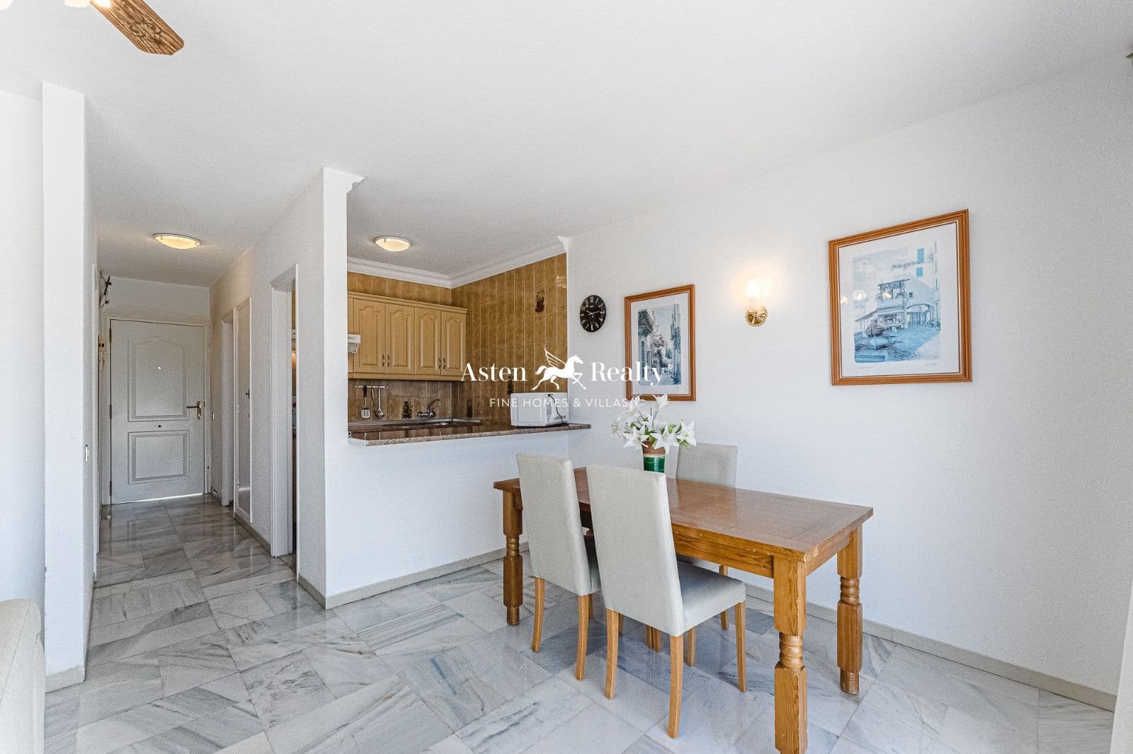 25 soveværelse Hotel til salg i Costa Adeje - € 4.750.000 (Ref: 8223434)