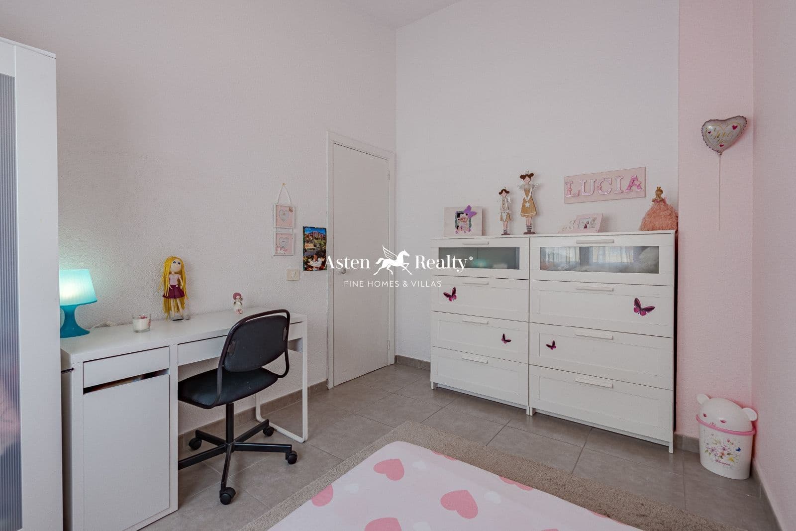 4 soveværelse Byhus til salg i Puerto Santiago med swimmingpool garage - € 498.000 (Ref: 8227339)