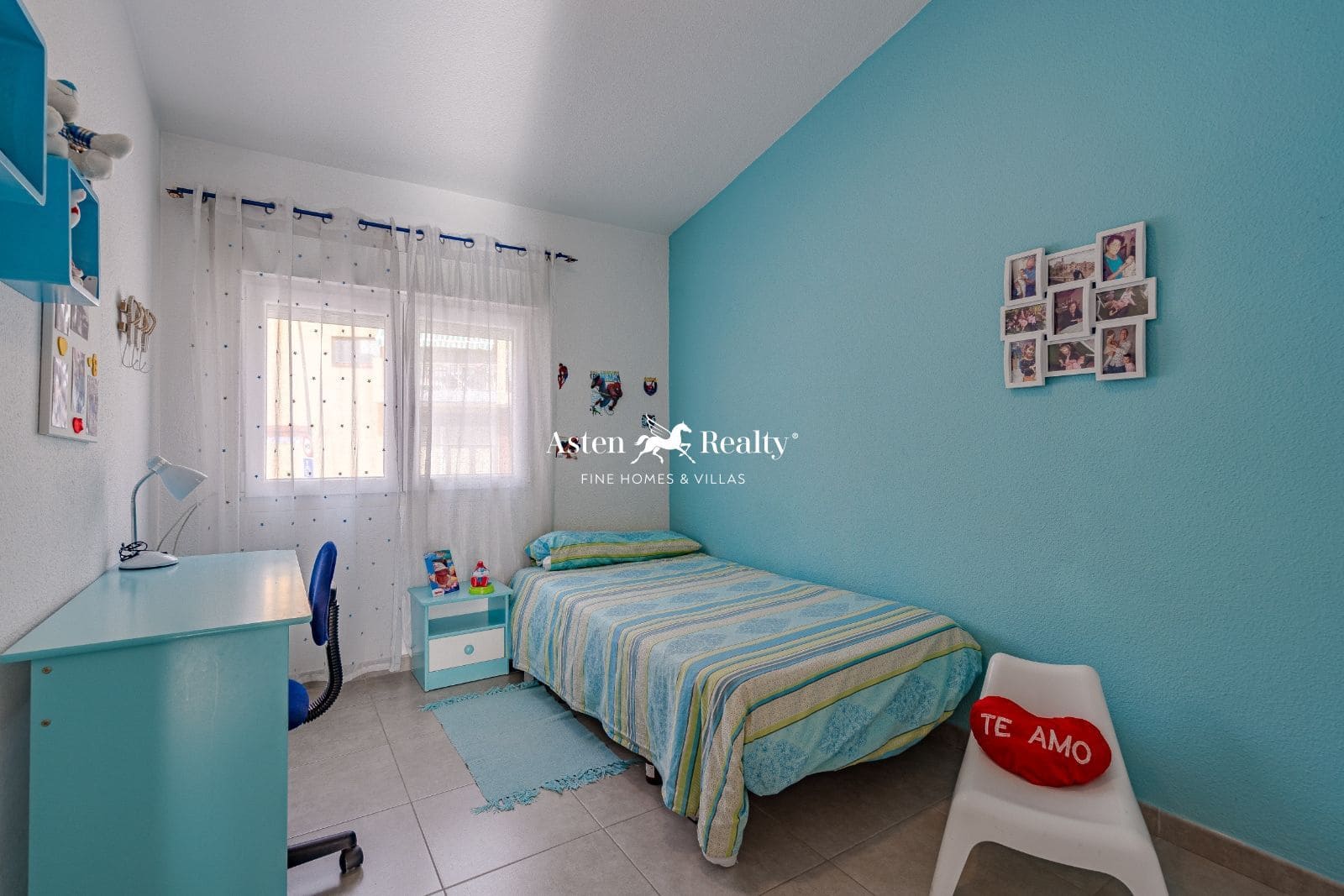 4 soveværelse Byhus til salg i Puerto Santiago med swimmingpool garage - € 498.000 (Ref: 8227339)