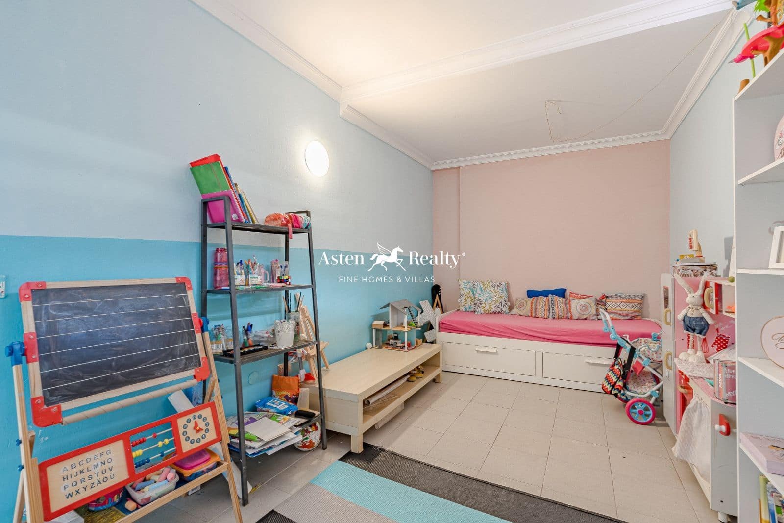 4 soveværelse Byhus til salg i Puerto Santiago med swimmingpool garage - € 498.000 (Ref: 8227339)