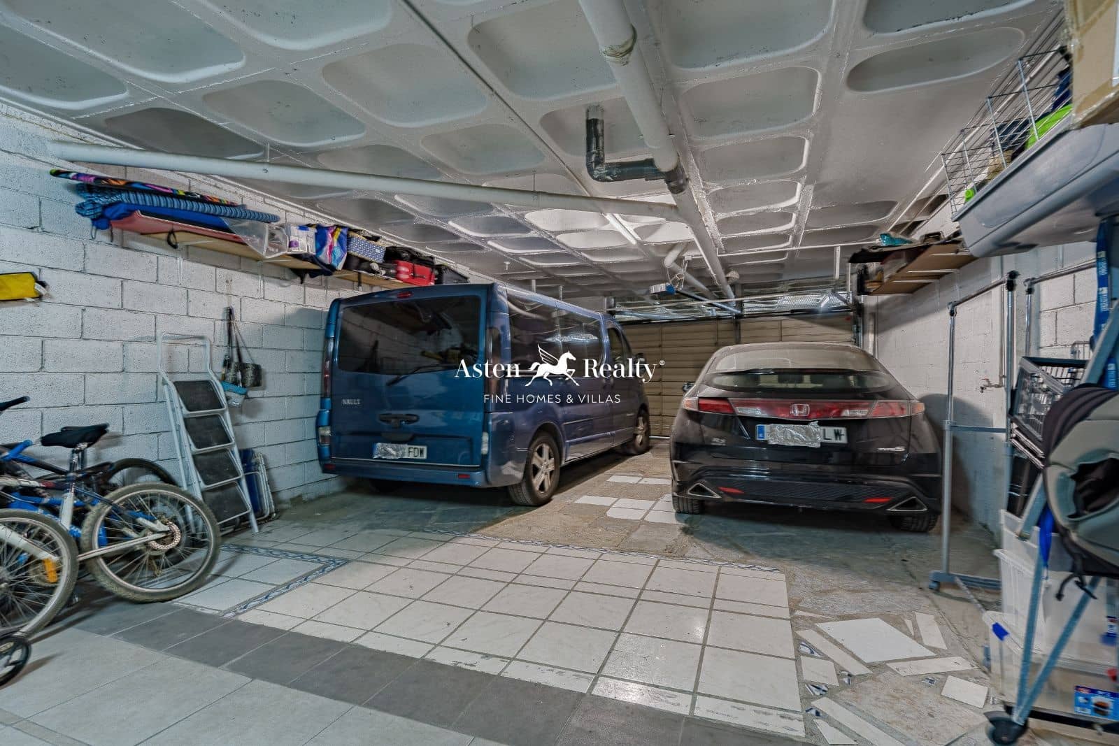 4 soveværelse Byhus til salg i Puerto Santiago med swimmingpool garage - € 498.000 (Ref: 8227339)