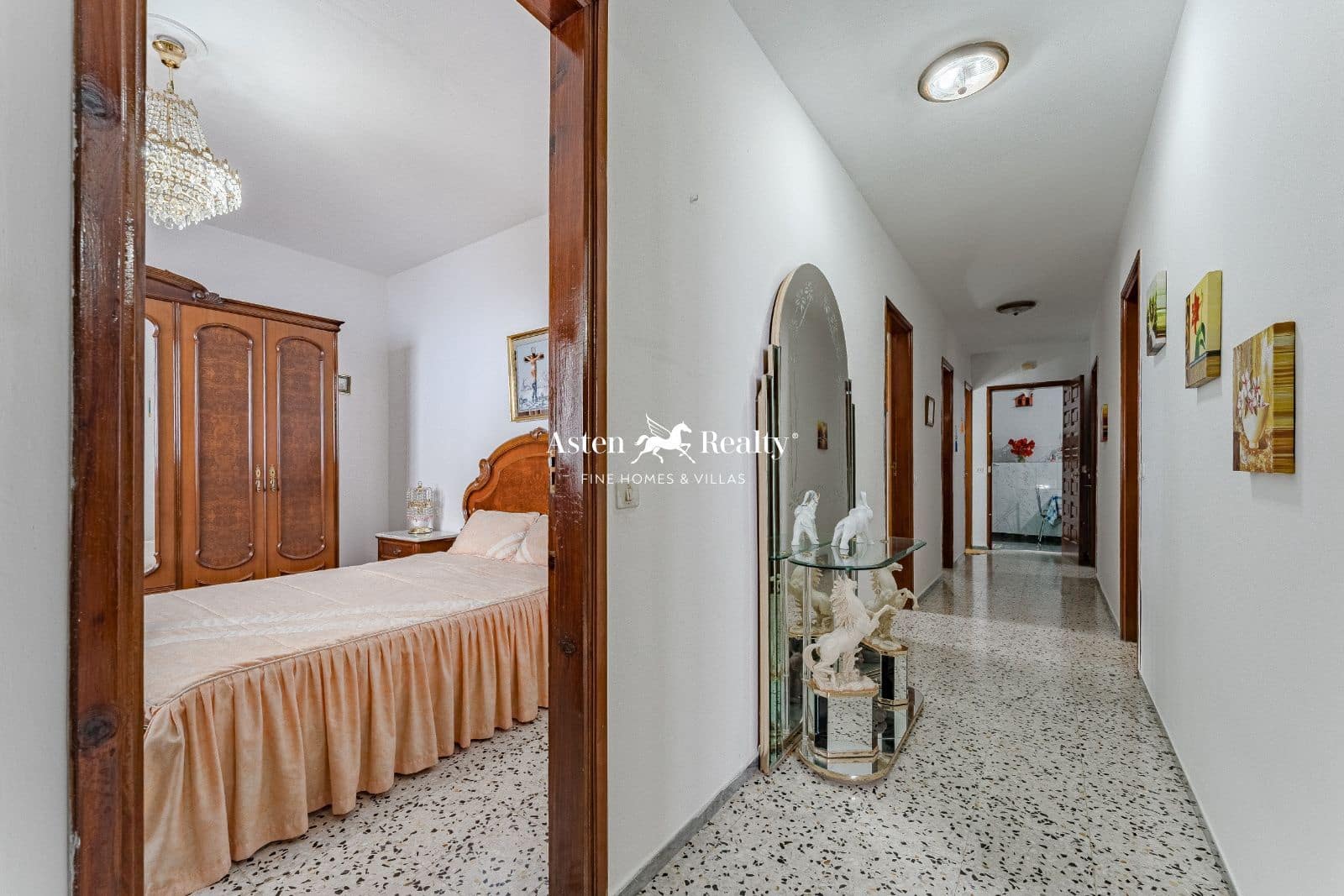 3 soveværelse Villa til salg i El Tanque med garage - € 260.000 (Ref: 8230425)